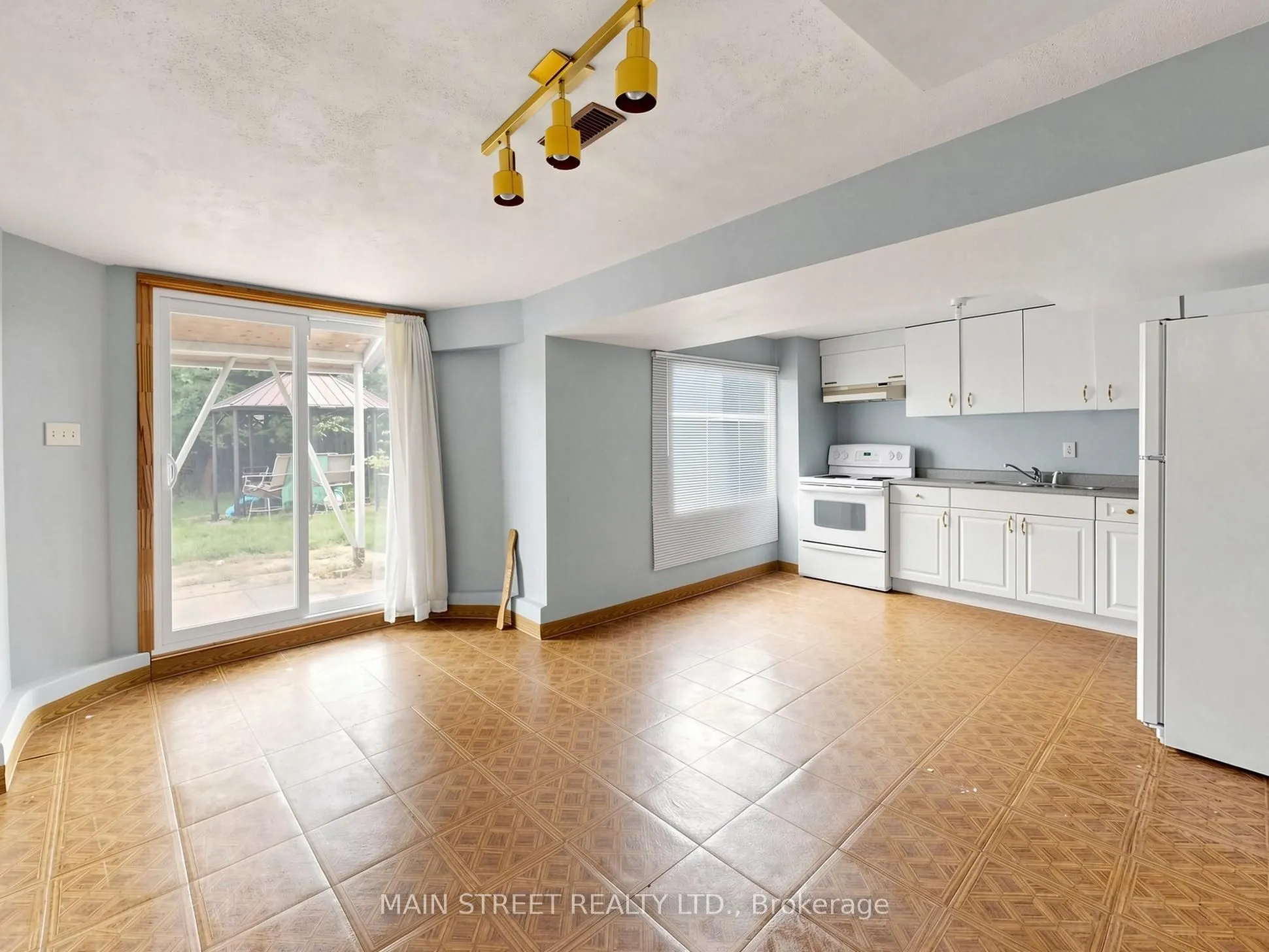 2441 WILLOWBURNE Drive