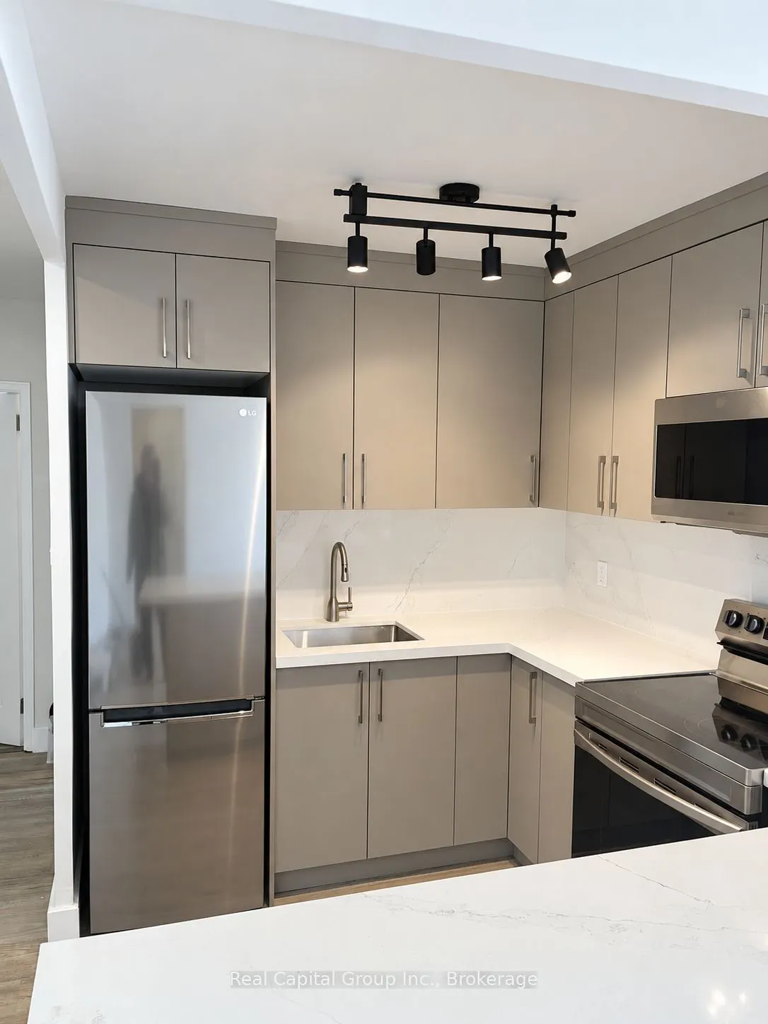 323 Park Lawn Road #203