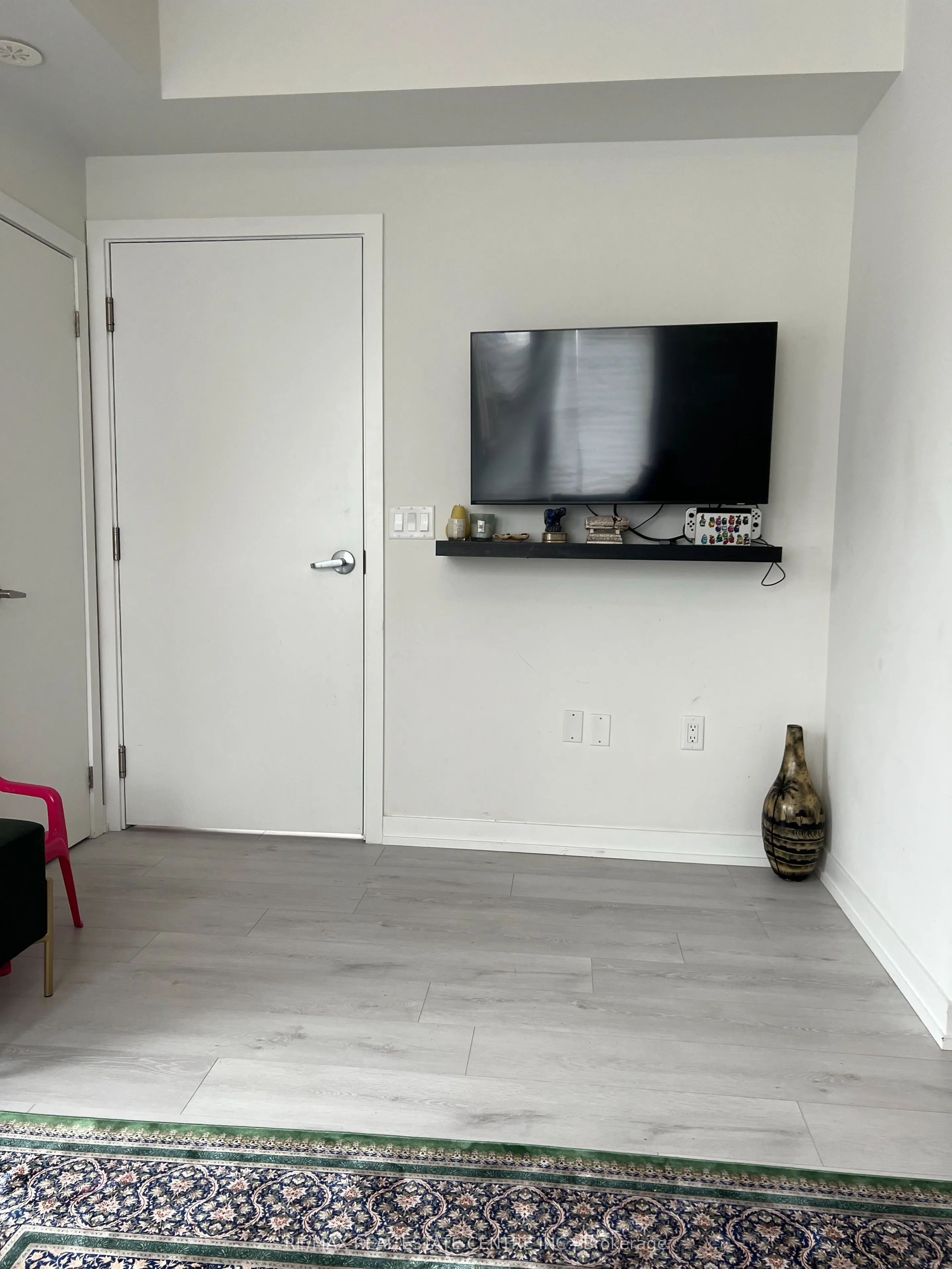 3421 Ridgeway Drive #1