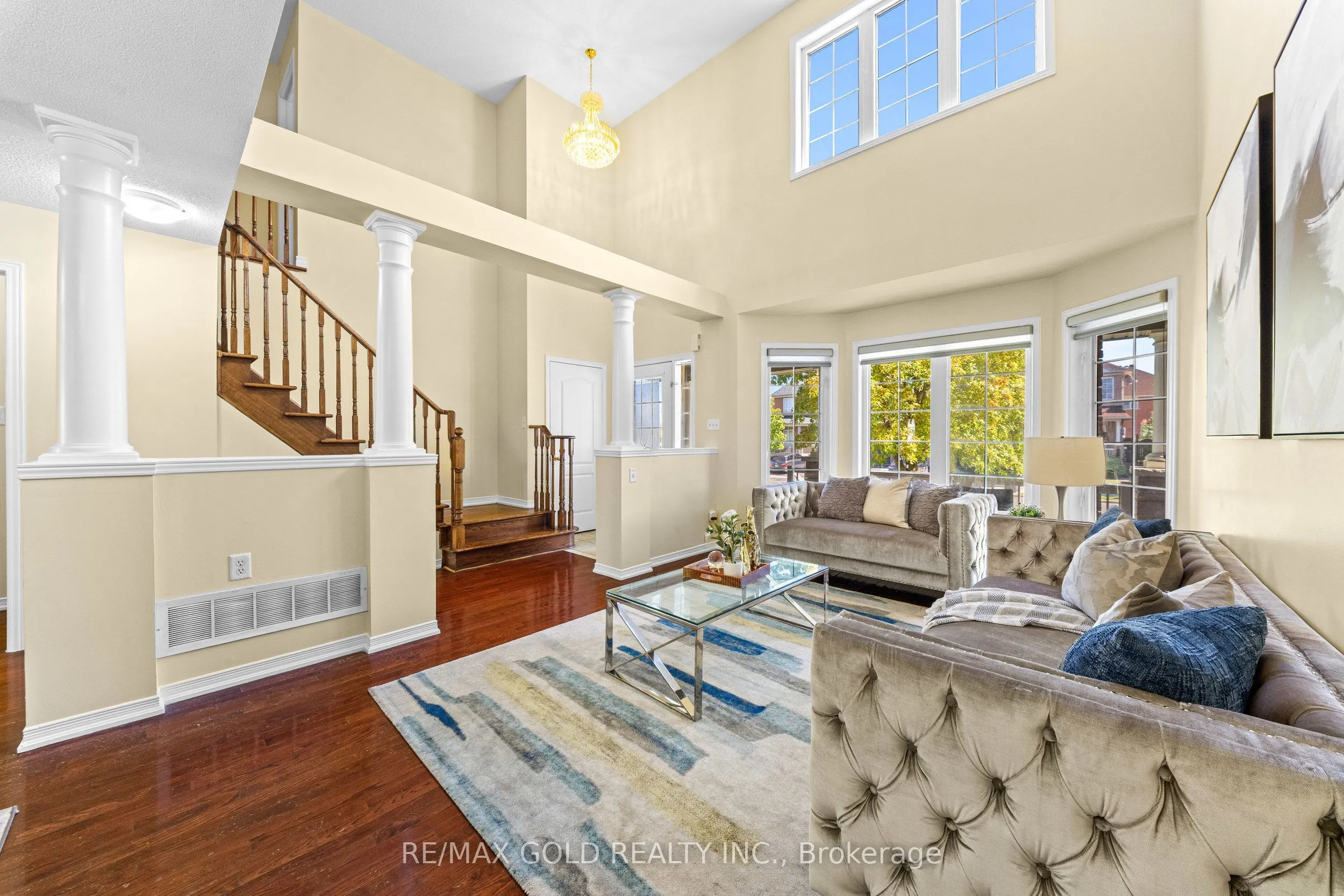 4 AUSTRALIA Drive