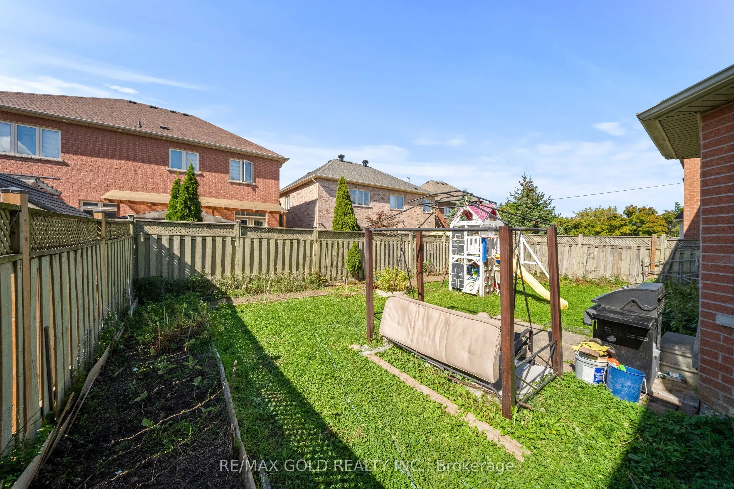 4 AUSTRALIA Drive