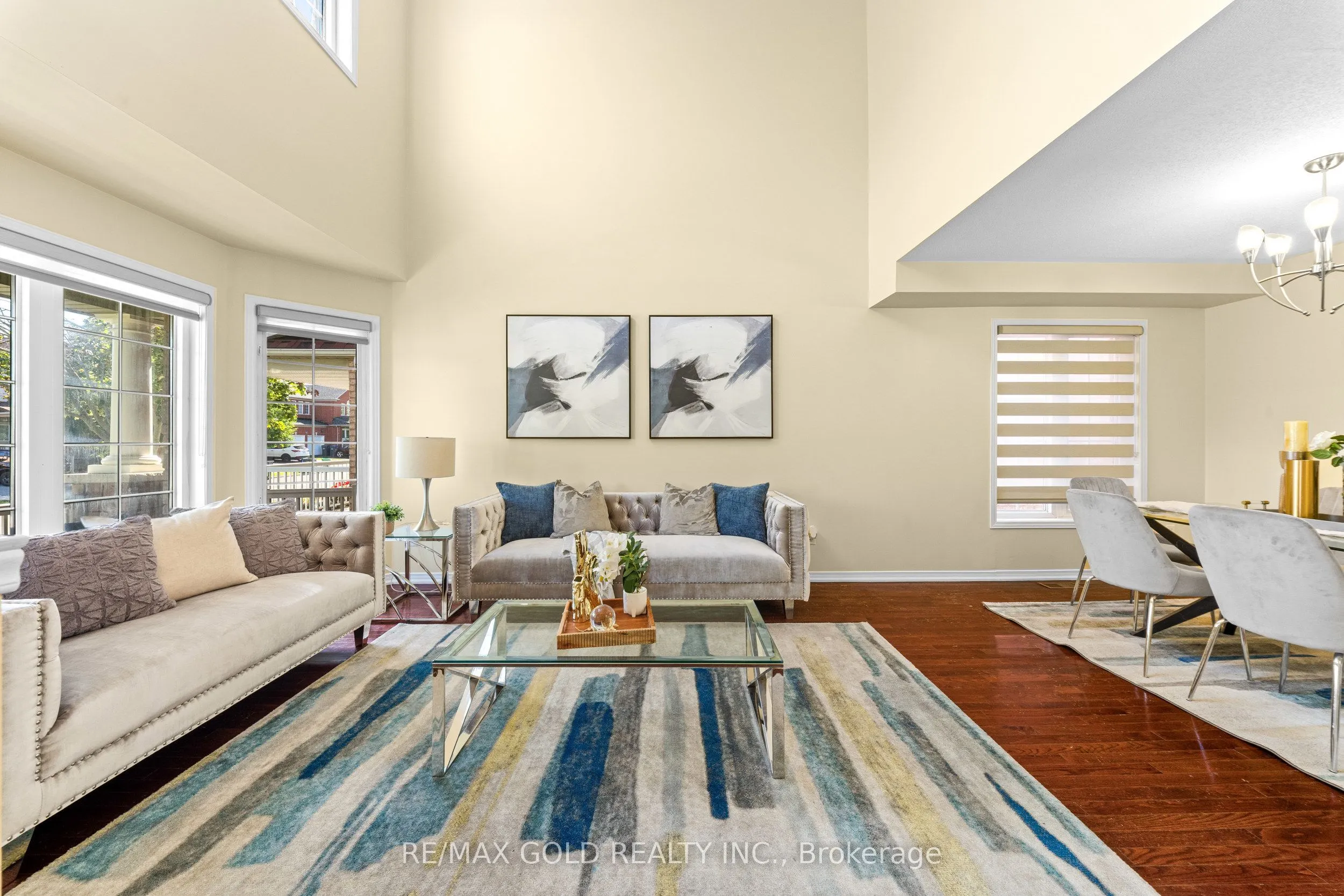 4 AUSTRALIA Drive