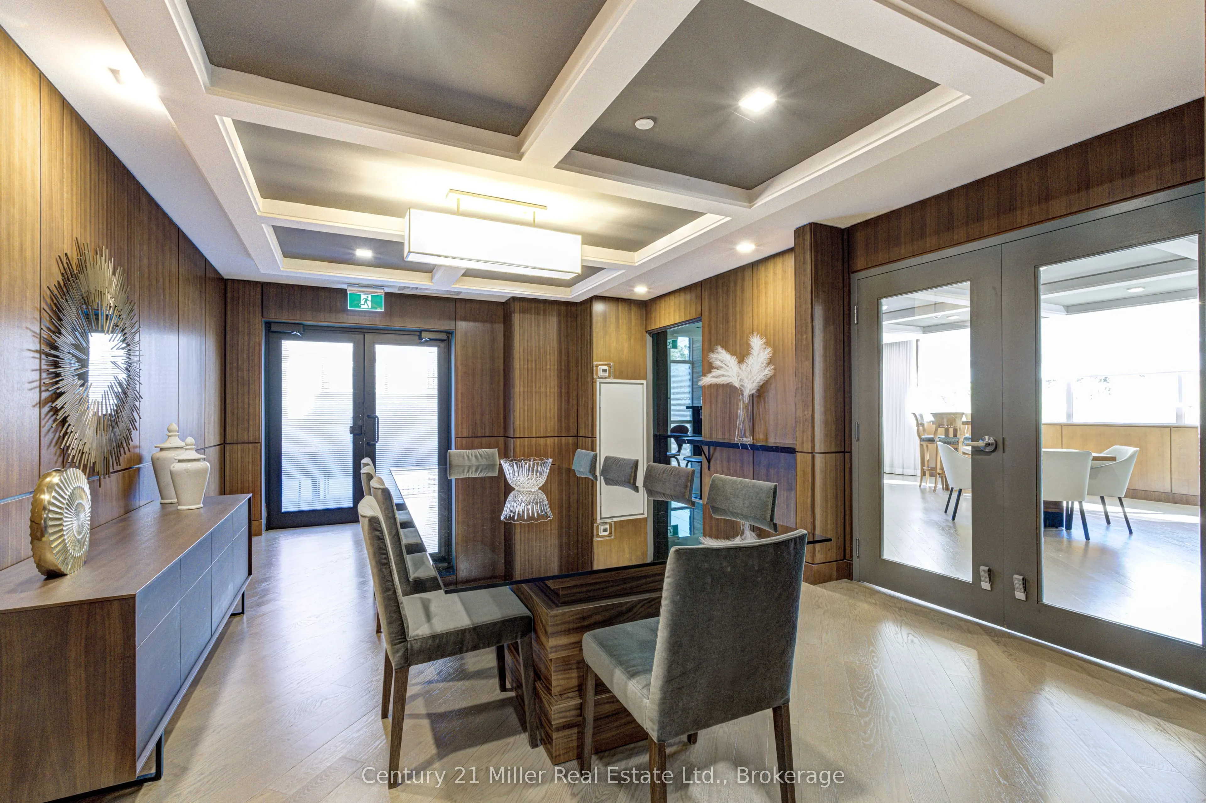 1575 Lakeshore Road W #263