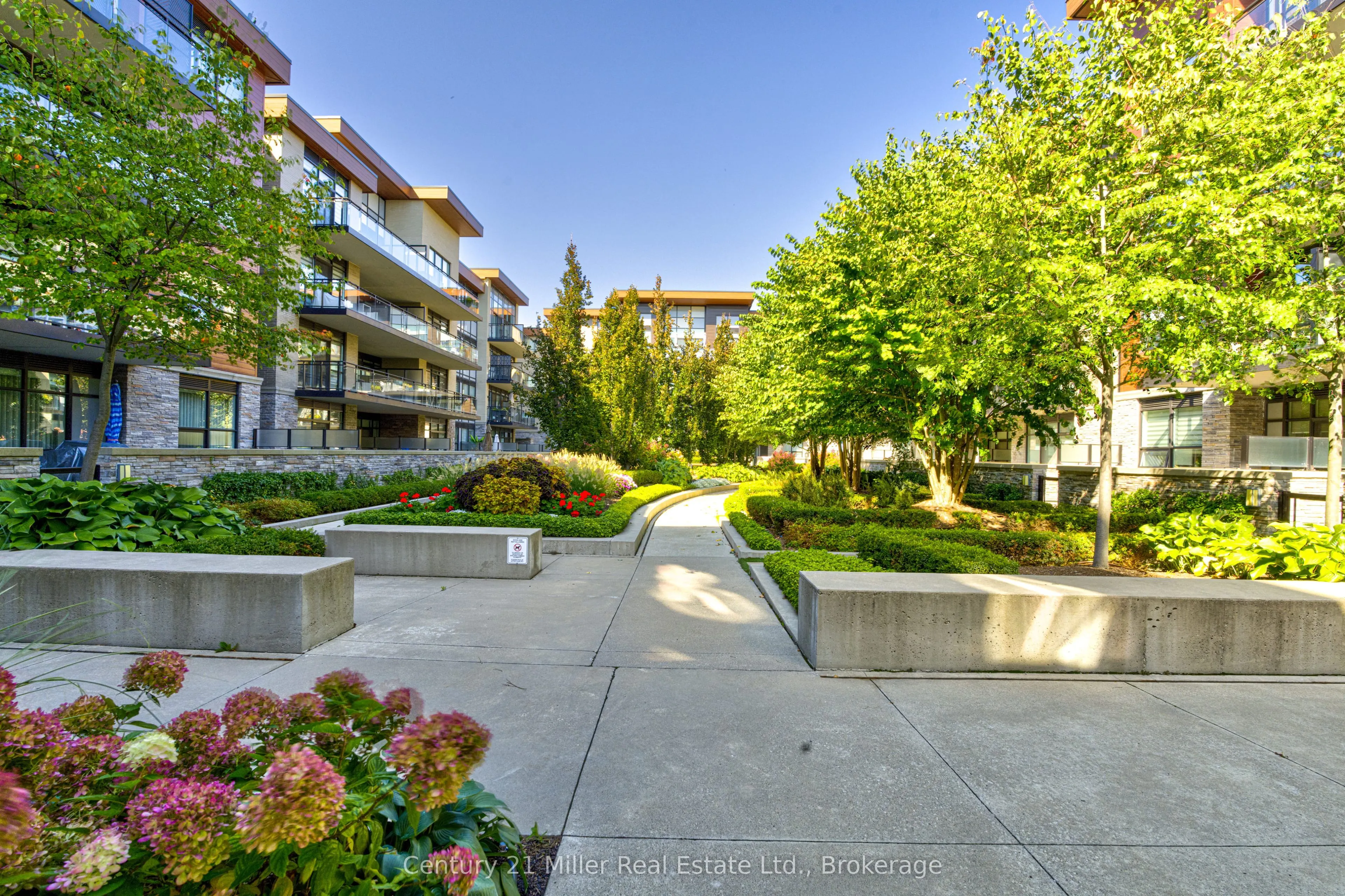 1575 Lakeshore Road W #263