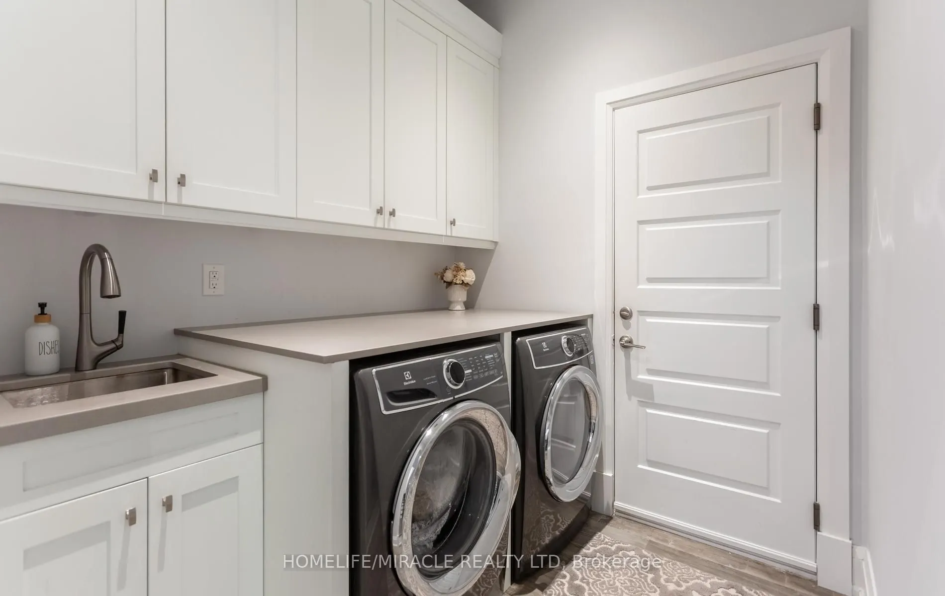3330 Raspberry Bush Trail