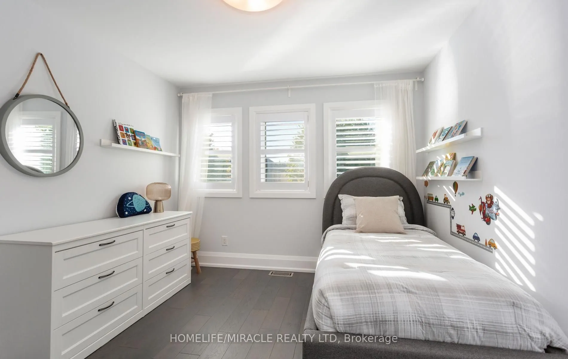 3330 Raspberry Bush Trail