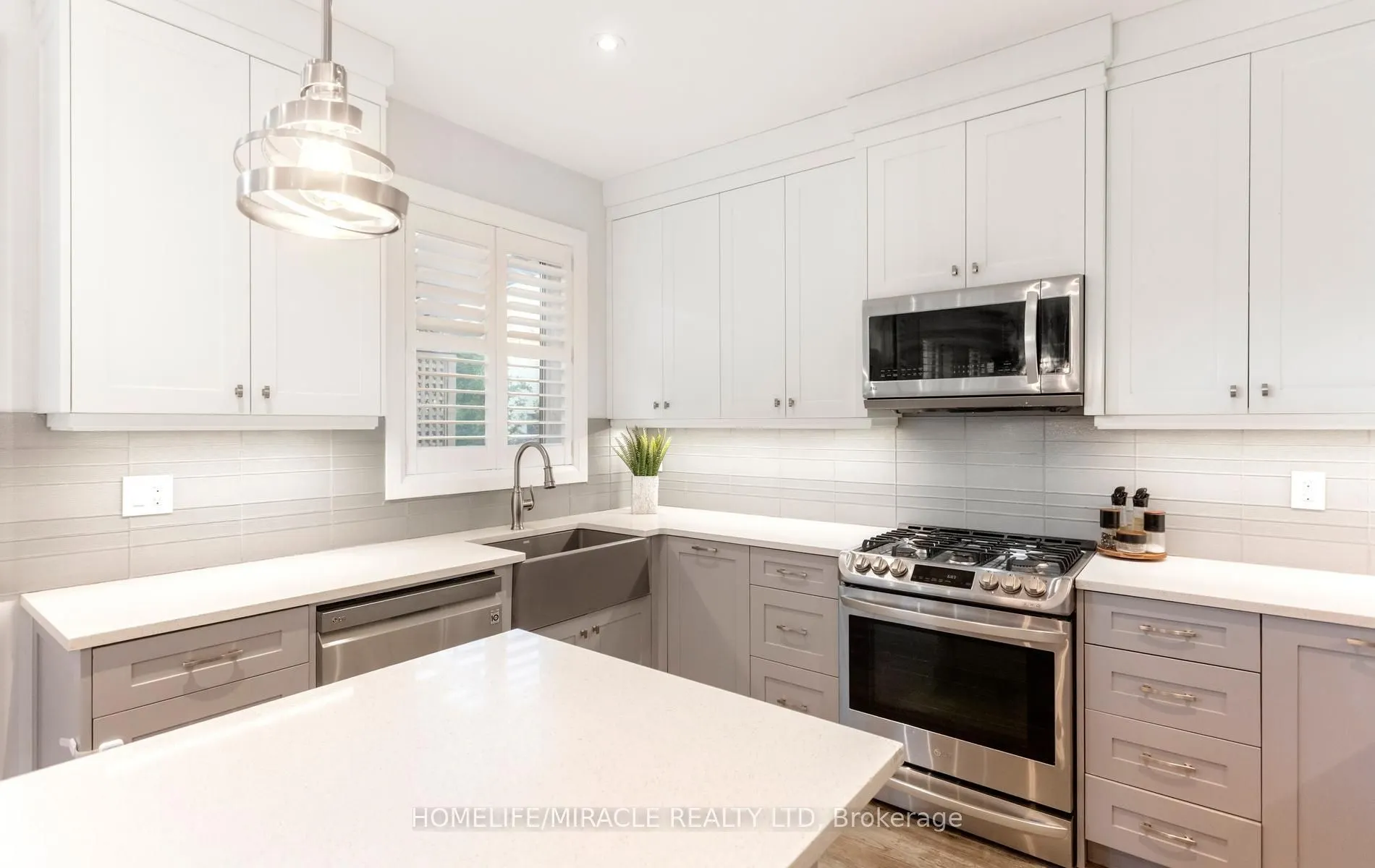 3330 Raspberry Bush Trail