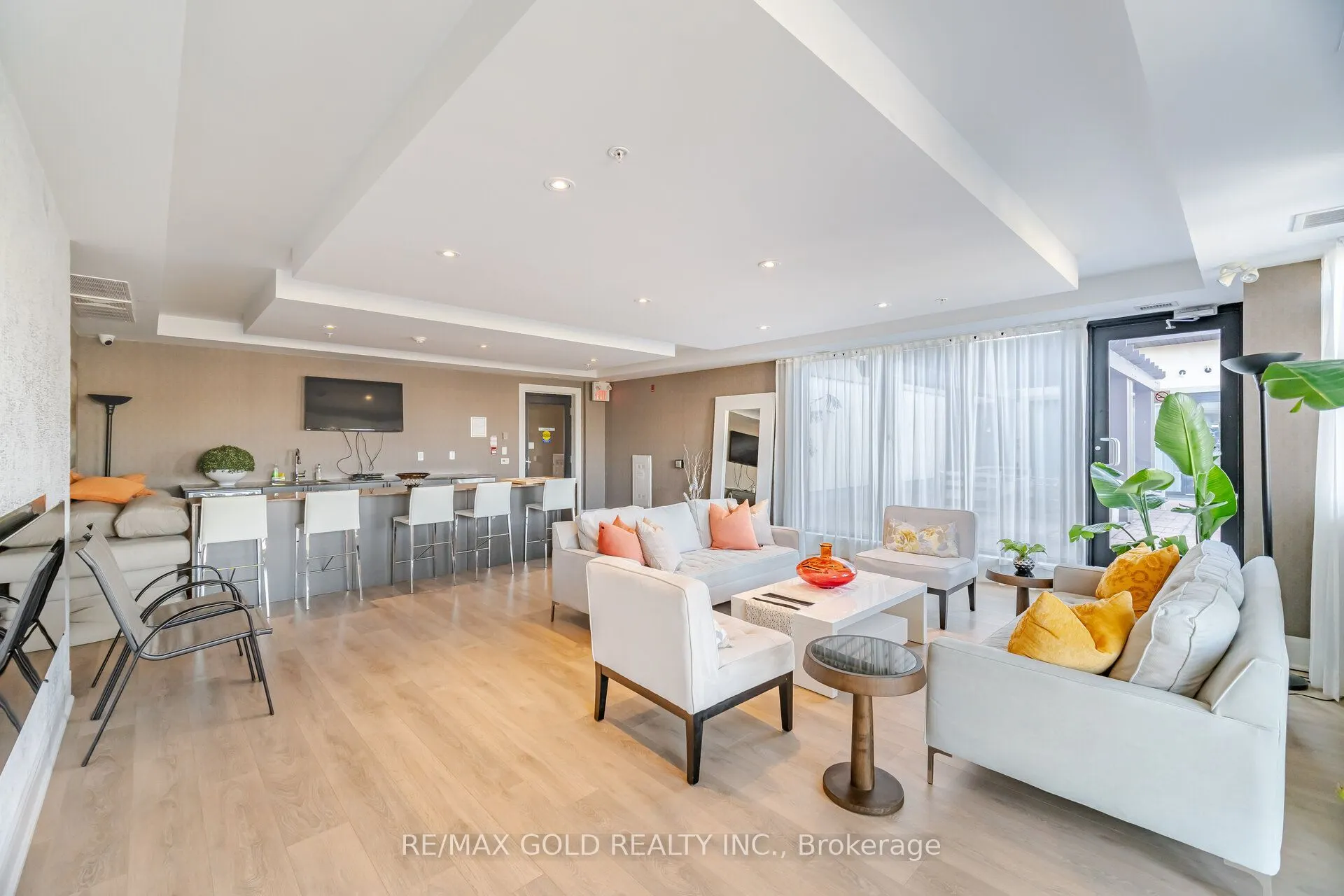 128 Garden Drive #324