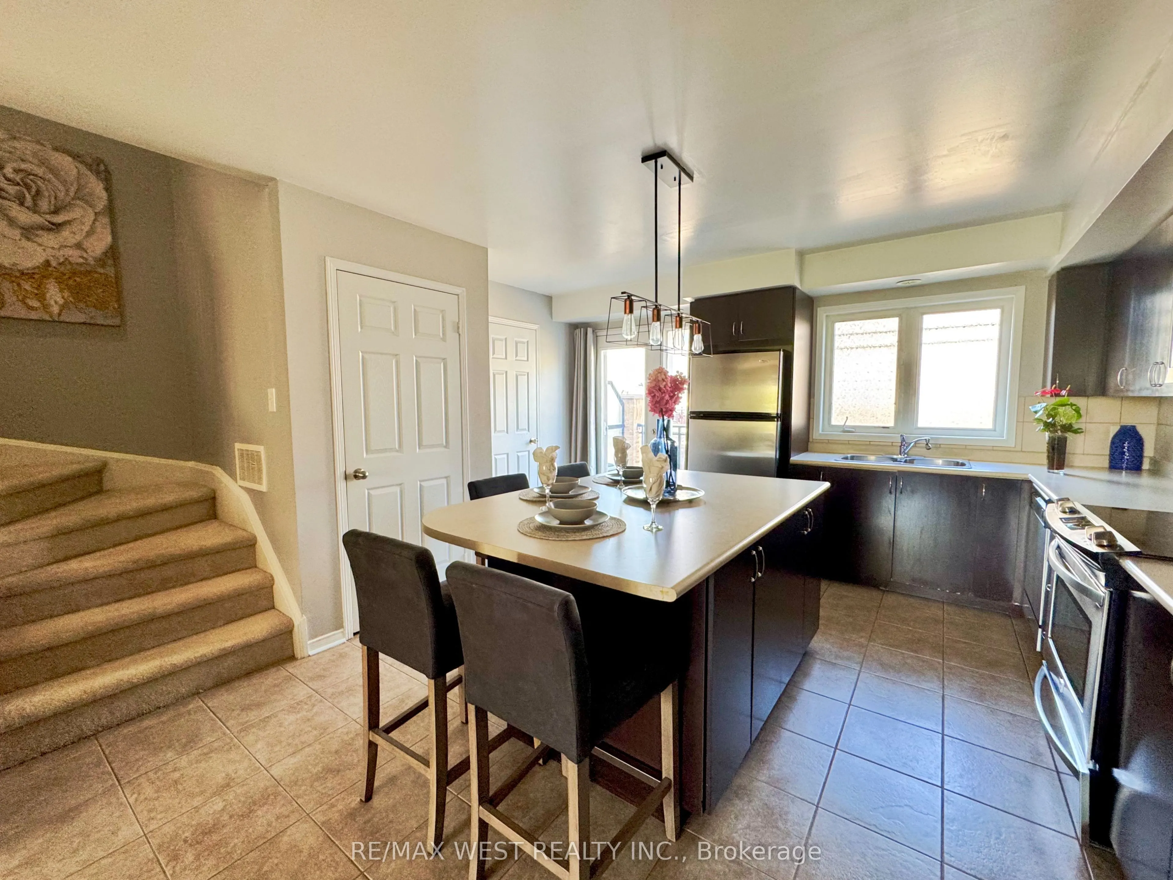 60 Fairwood Circle #136