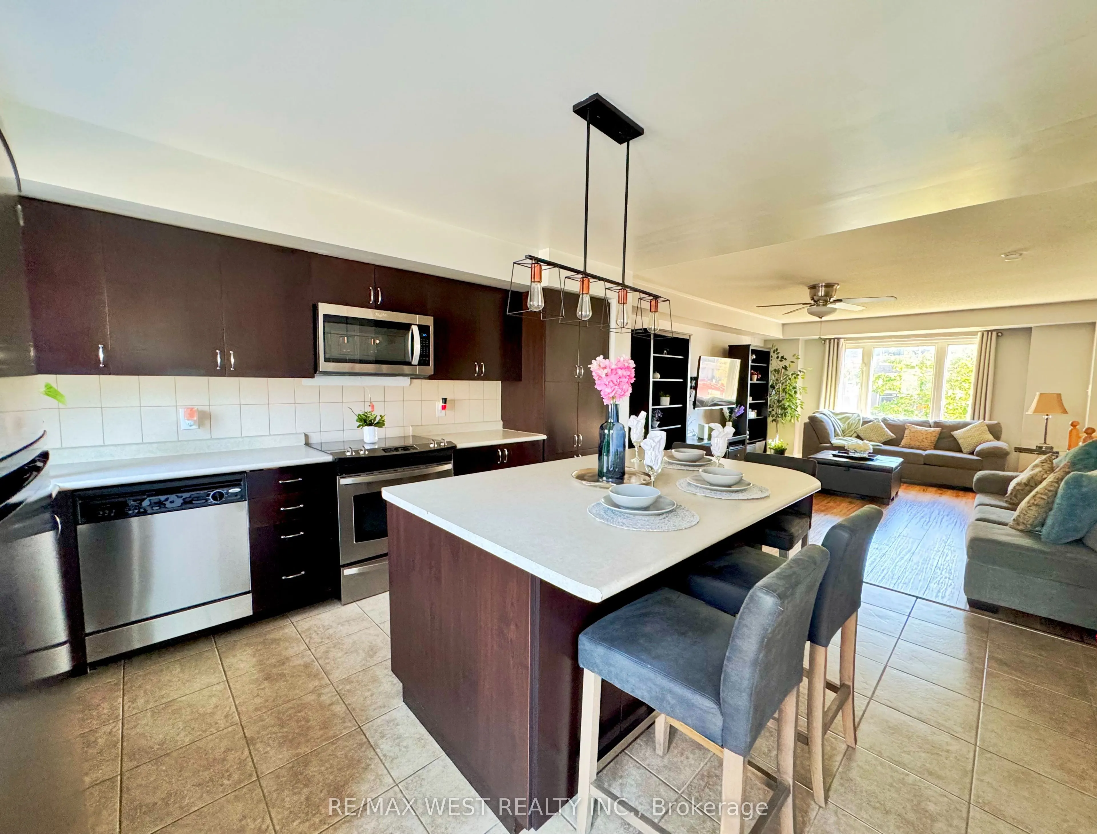 60 Fairwood Circle #136