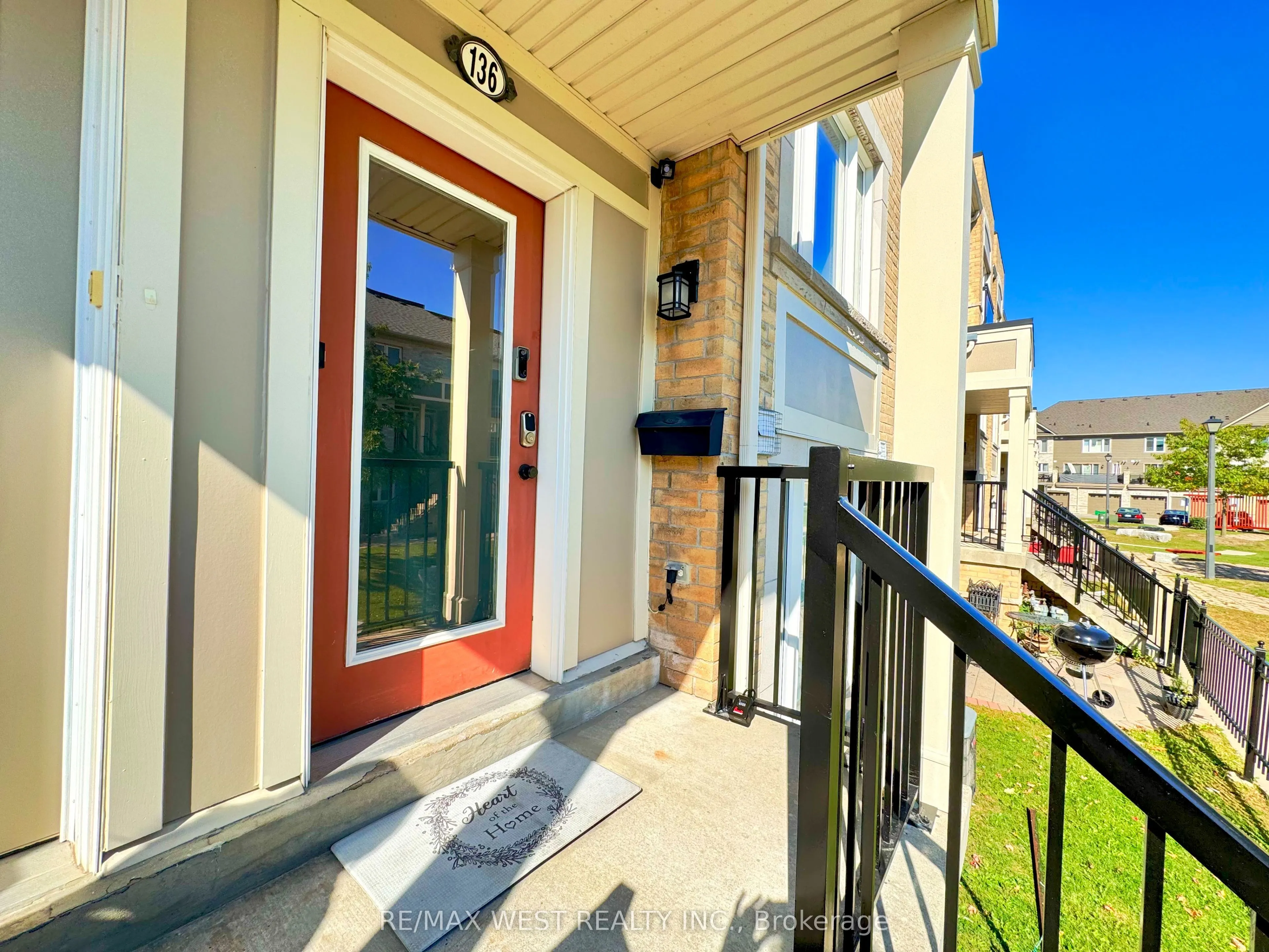 60 Fairwood Circle #136