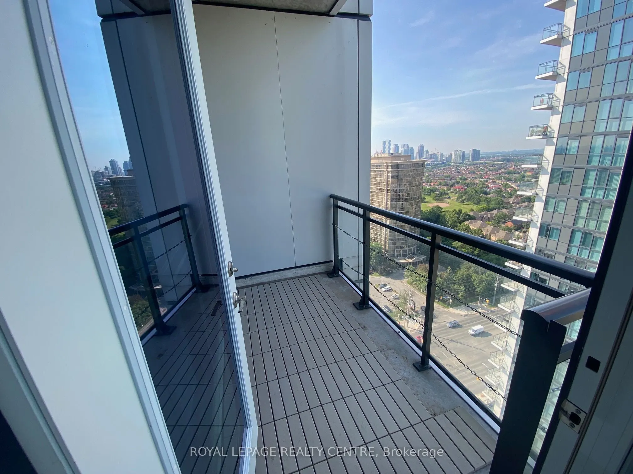 55 Eglinton Avenue W #2108