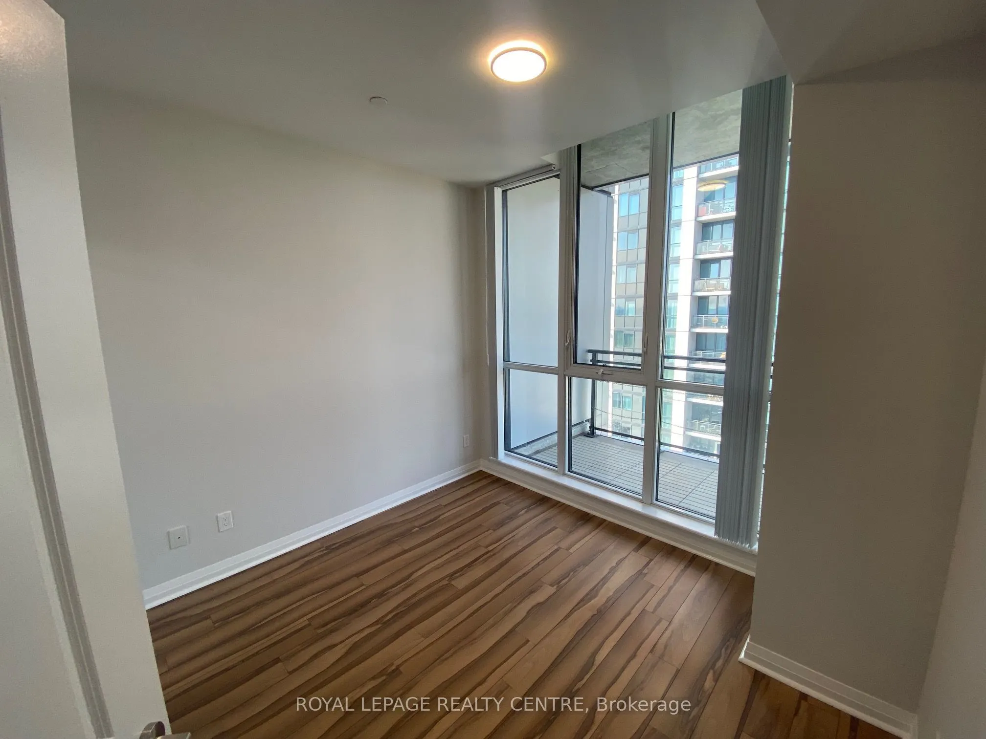 55 Eglinton Avenue W #2108