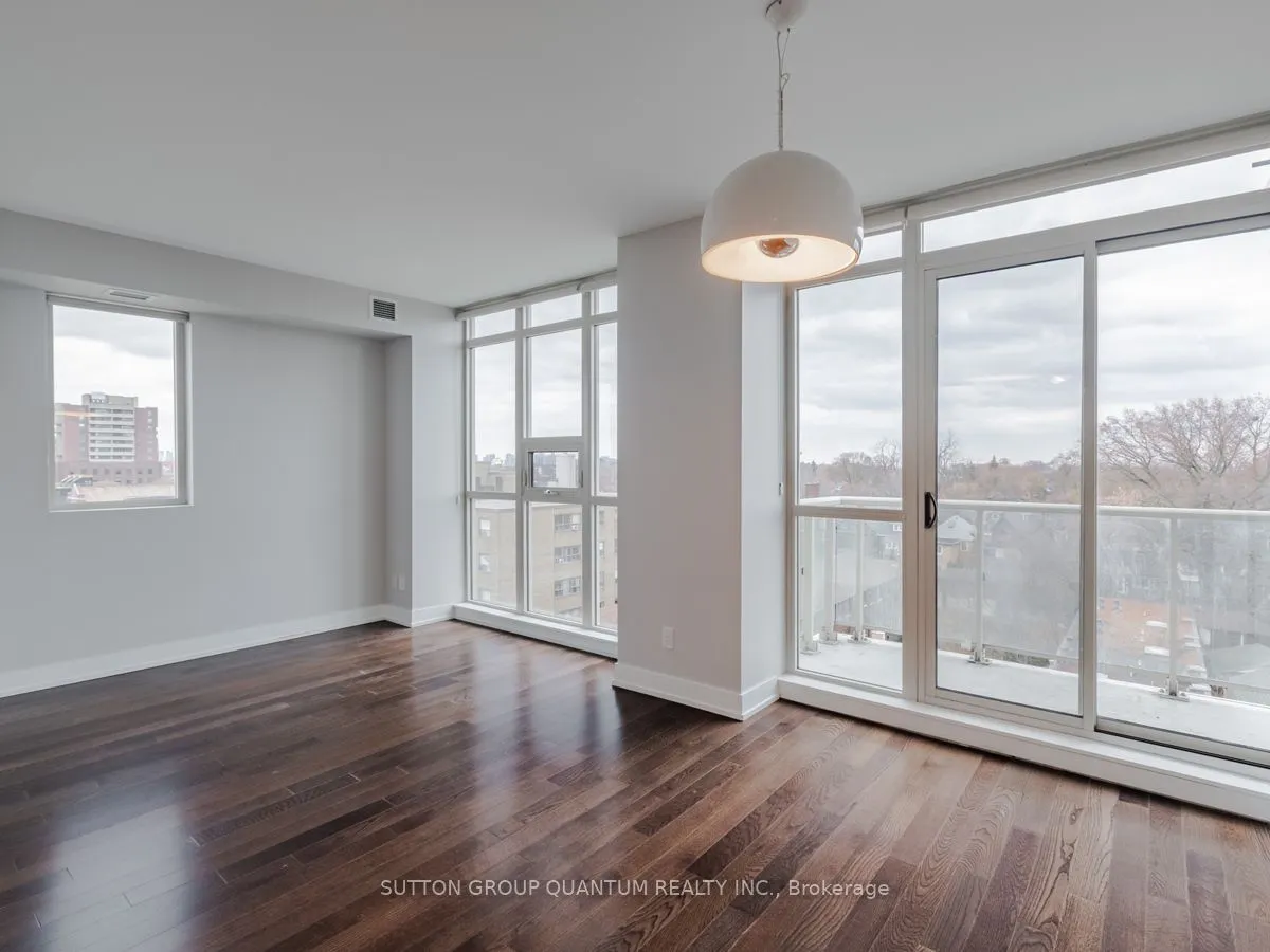 1638 Bloor Street W #801
