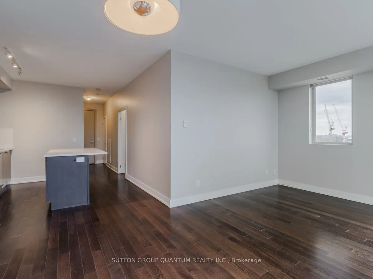1638 Bloor Street W #801