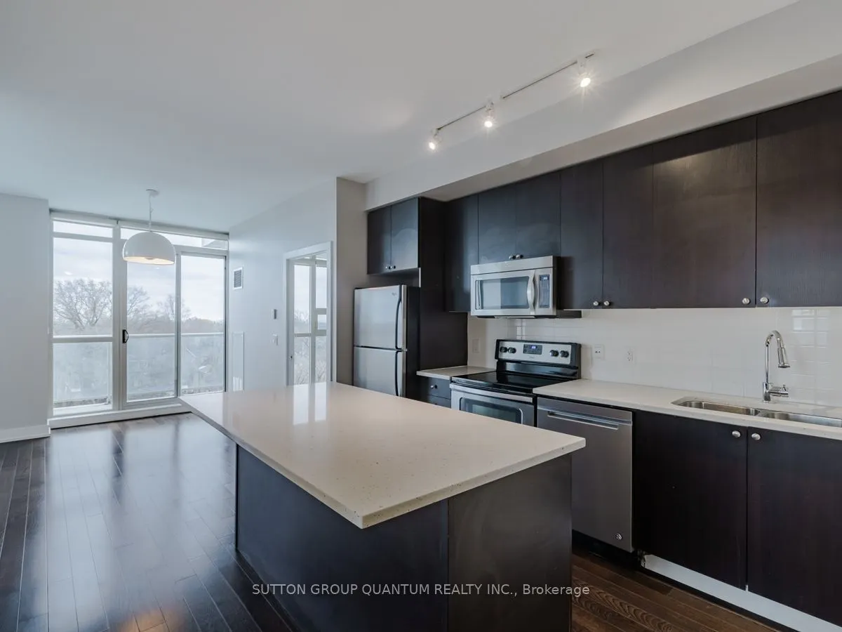 1638 Bloor Street W #801