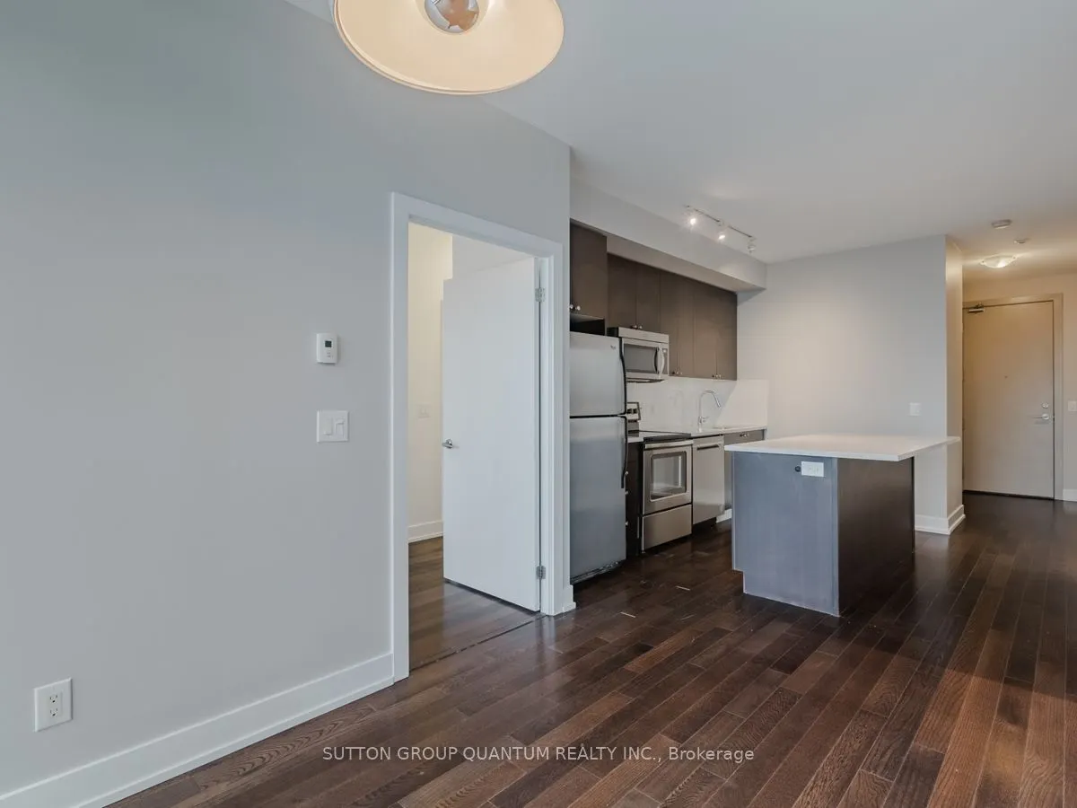 1638 Bloor Street W #801