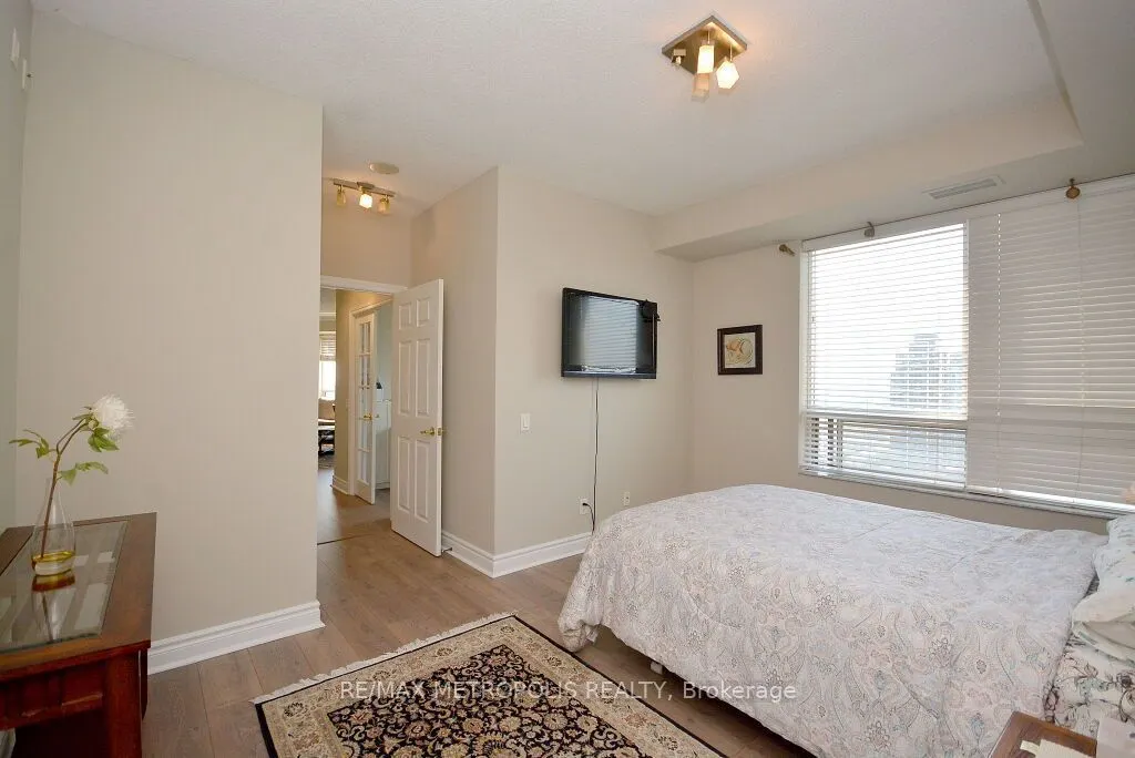 25 Kingsbridge Garden Circle #2612