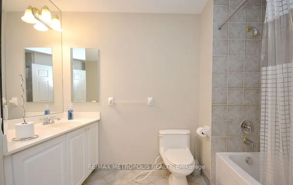25 Kingsbridge Garden Circle #2612