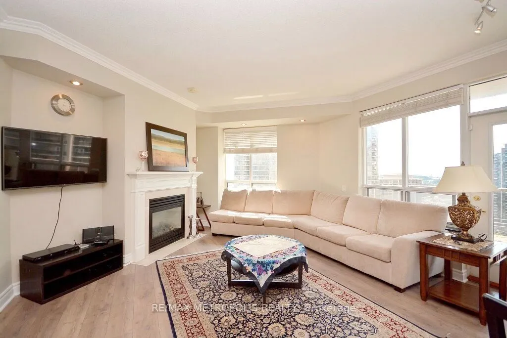 25 Kingsbridge Garden Circle #2612