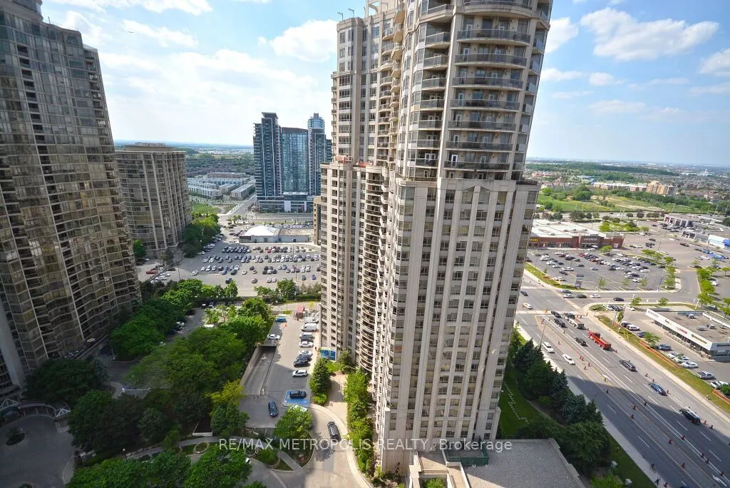 25 Kingsbridge Garden Circle #2612