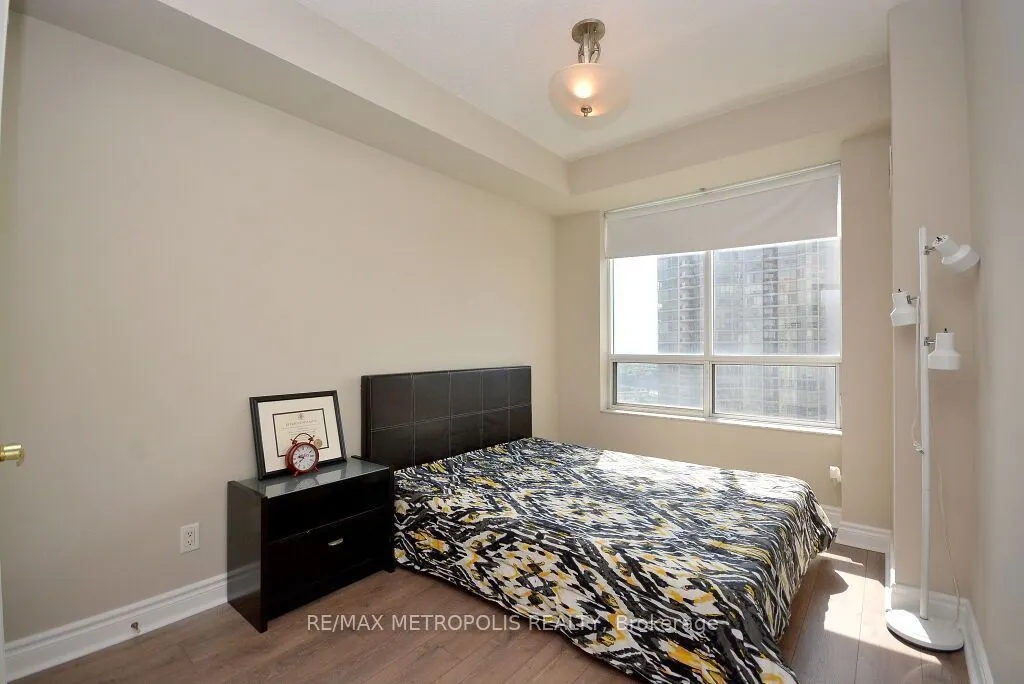 25 Kingsbridge Garden Circle #2612
