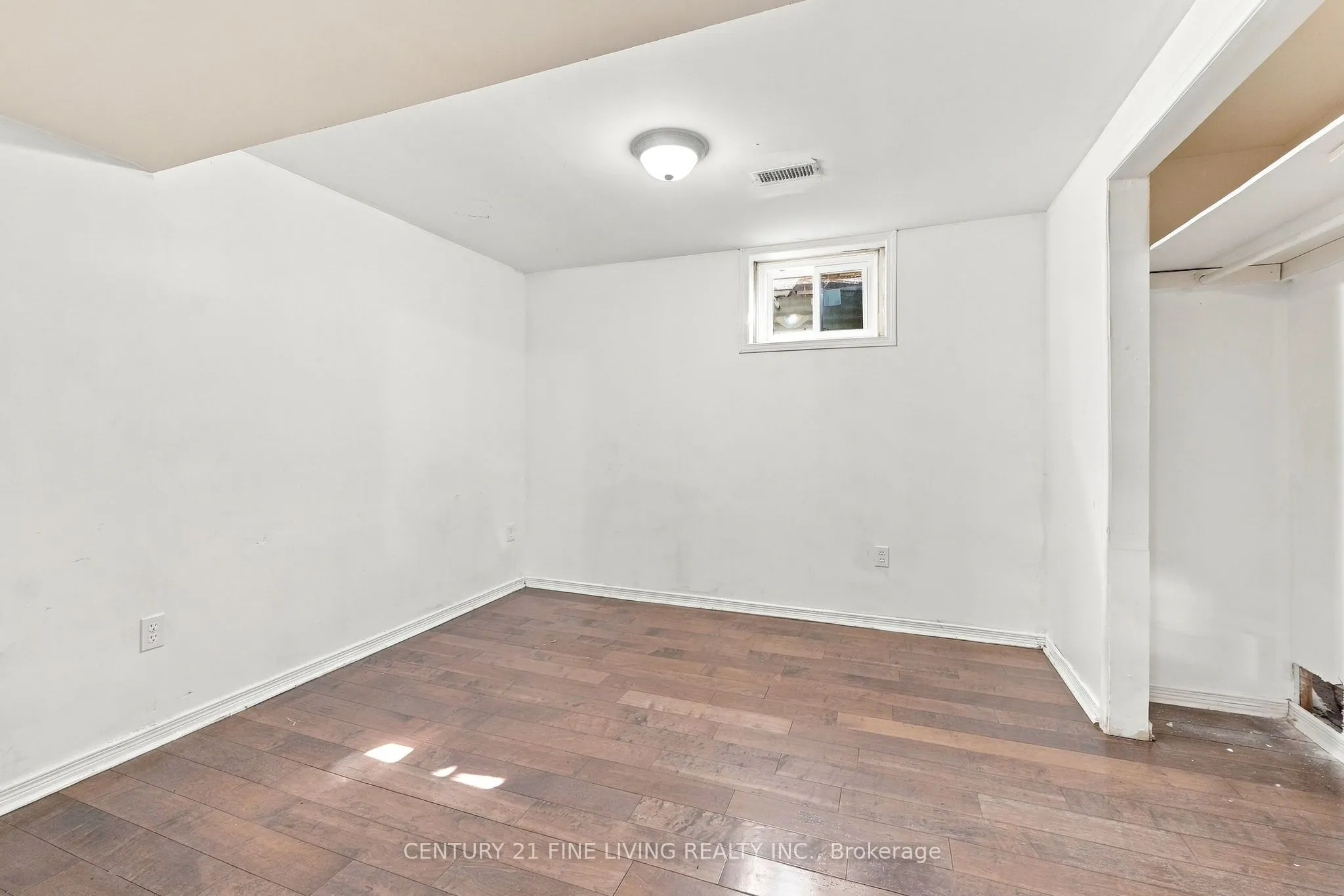 132 BRENTWOOD Drive