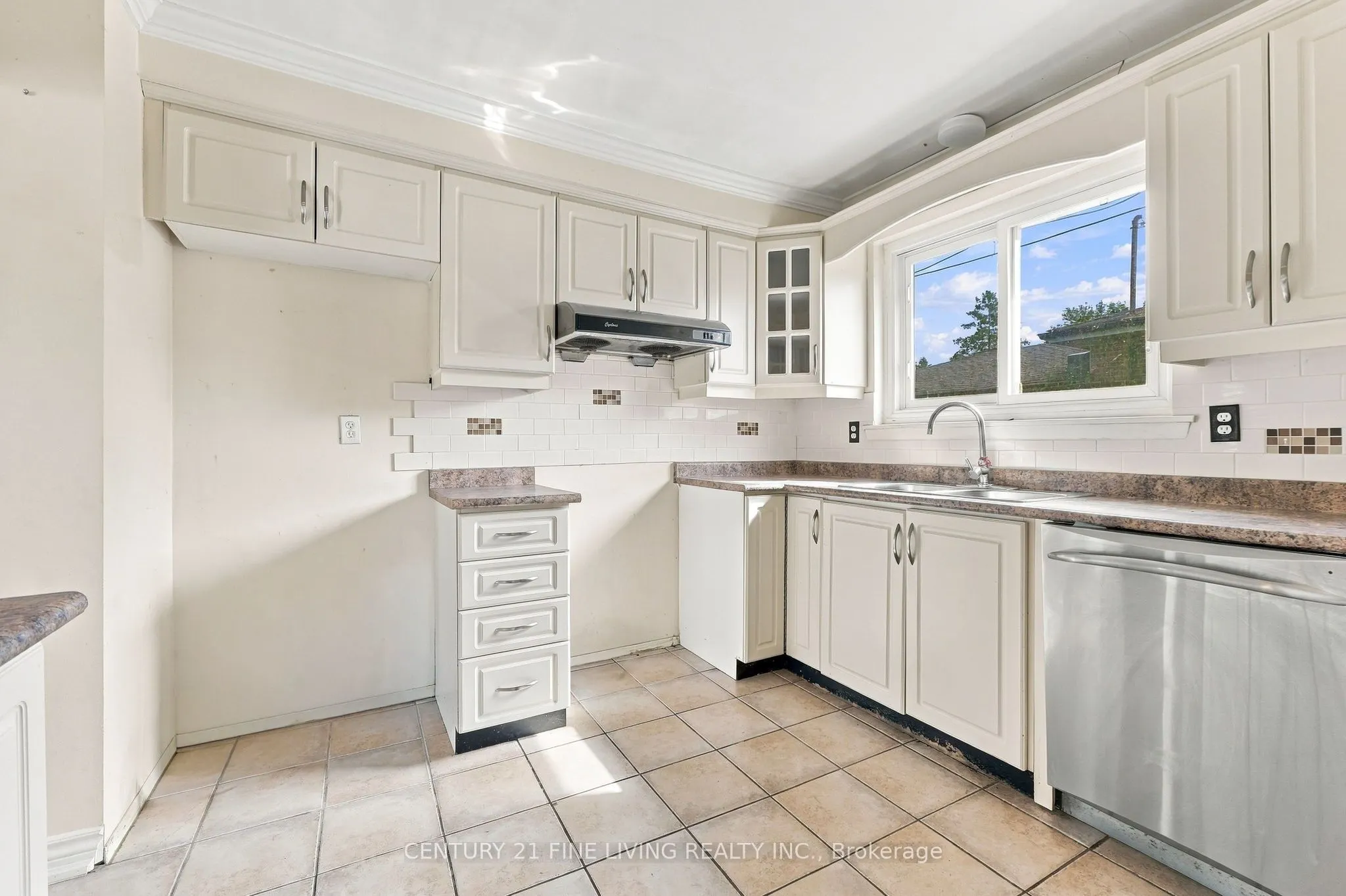 132 BRENTWOOD Drive