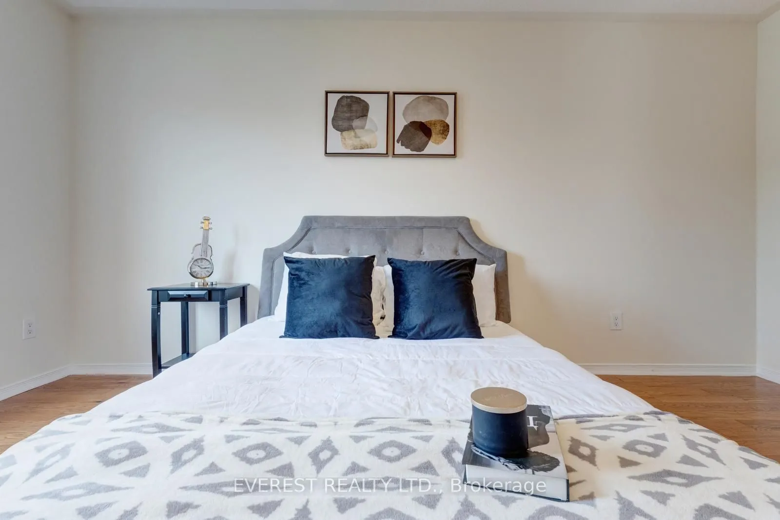 5172 Nestling Grove