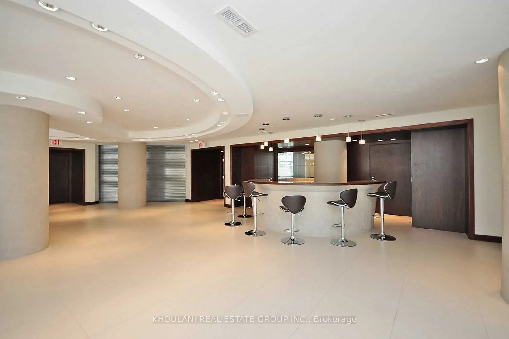 220 Burnhamthorpe Road #2201