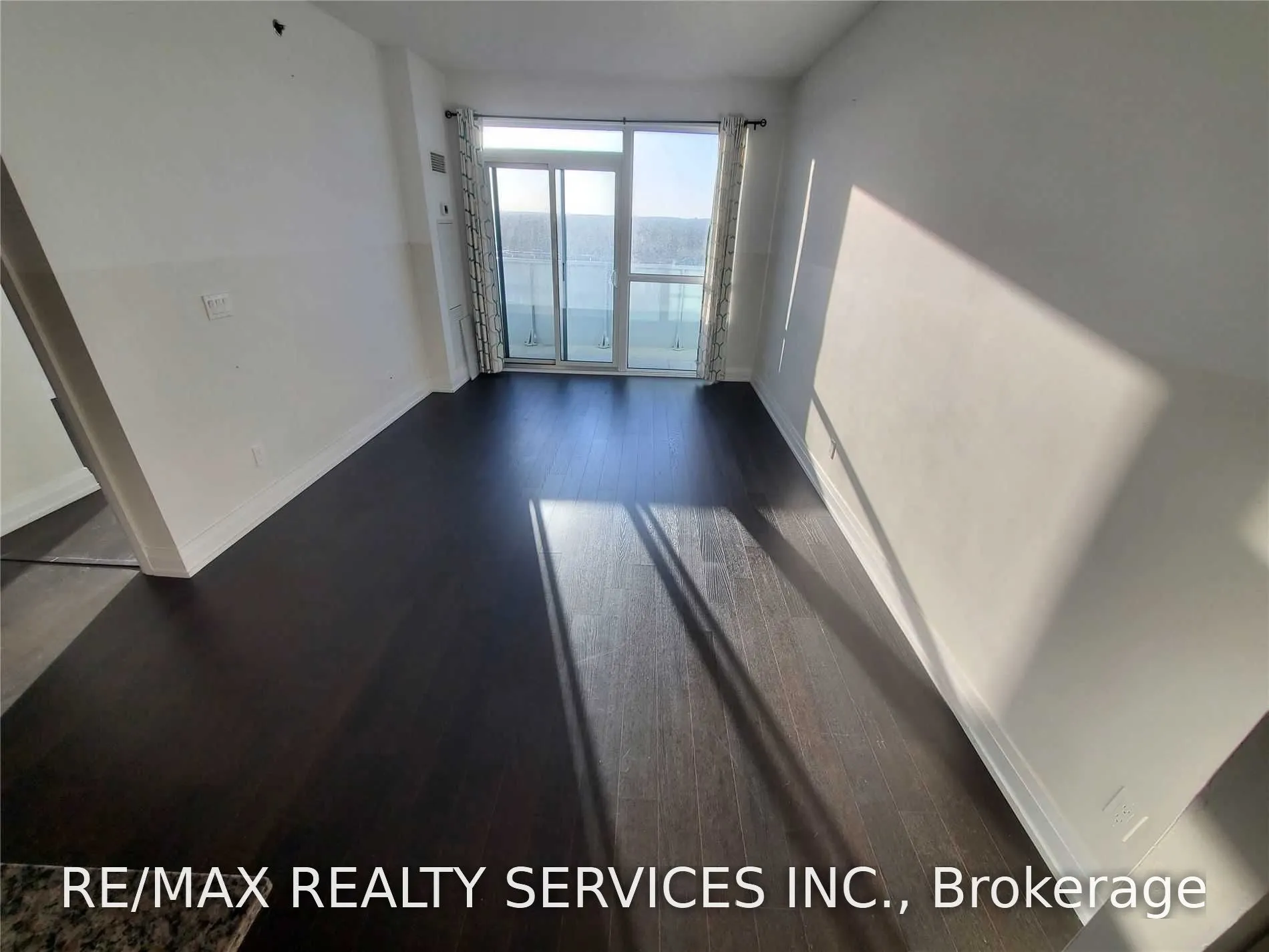 65 Speers Road #1701