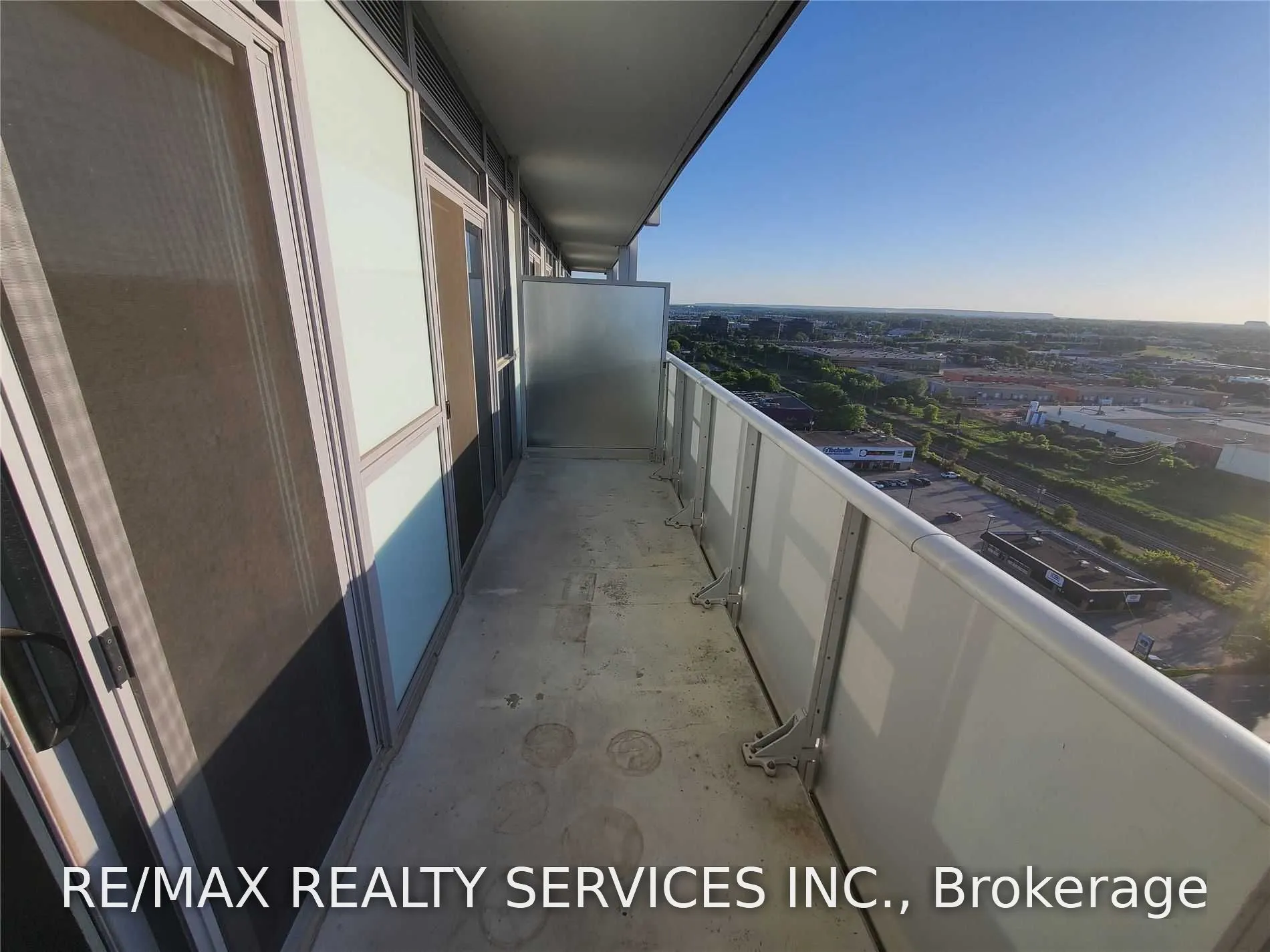 65 Speers Road #1701