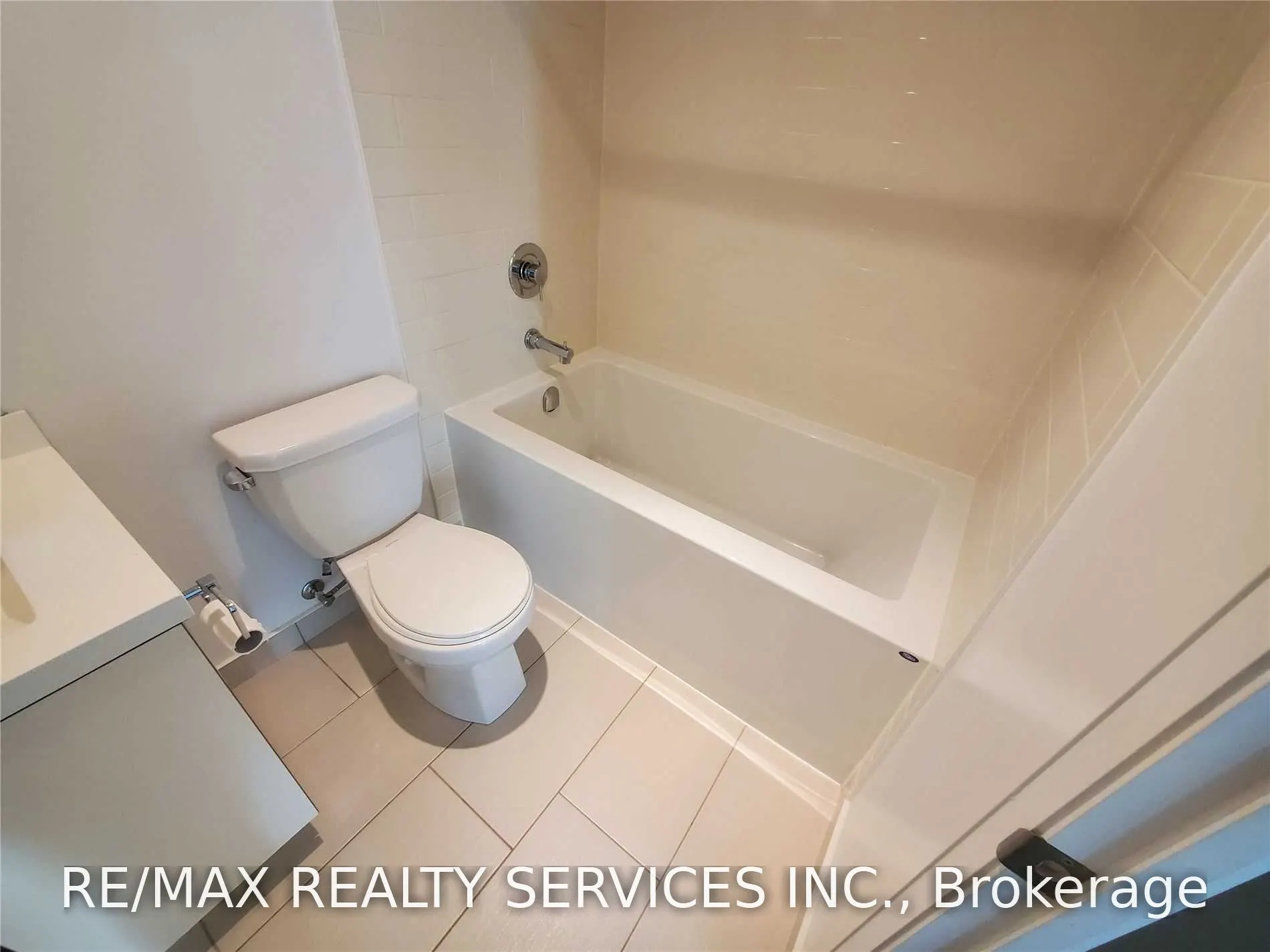 65 Speers Road #1701