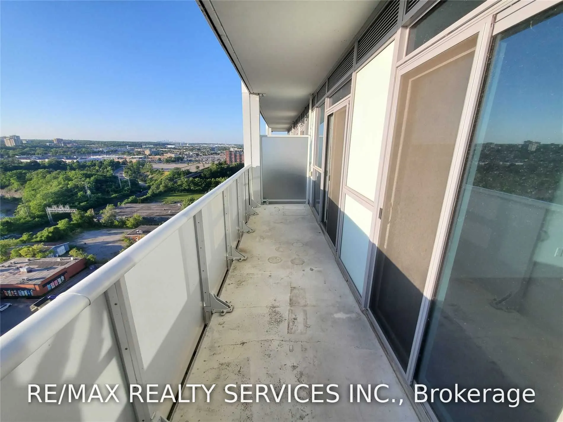 65 Speers Road #1701