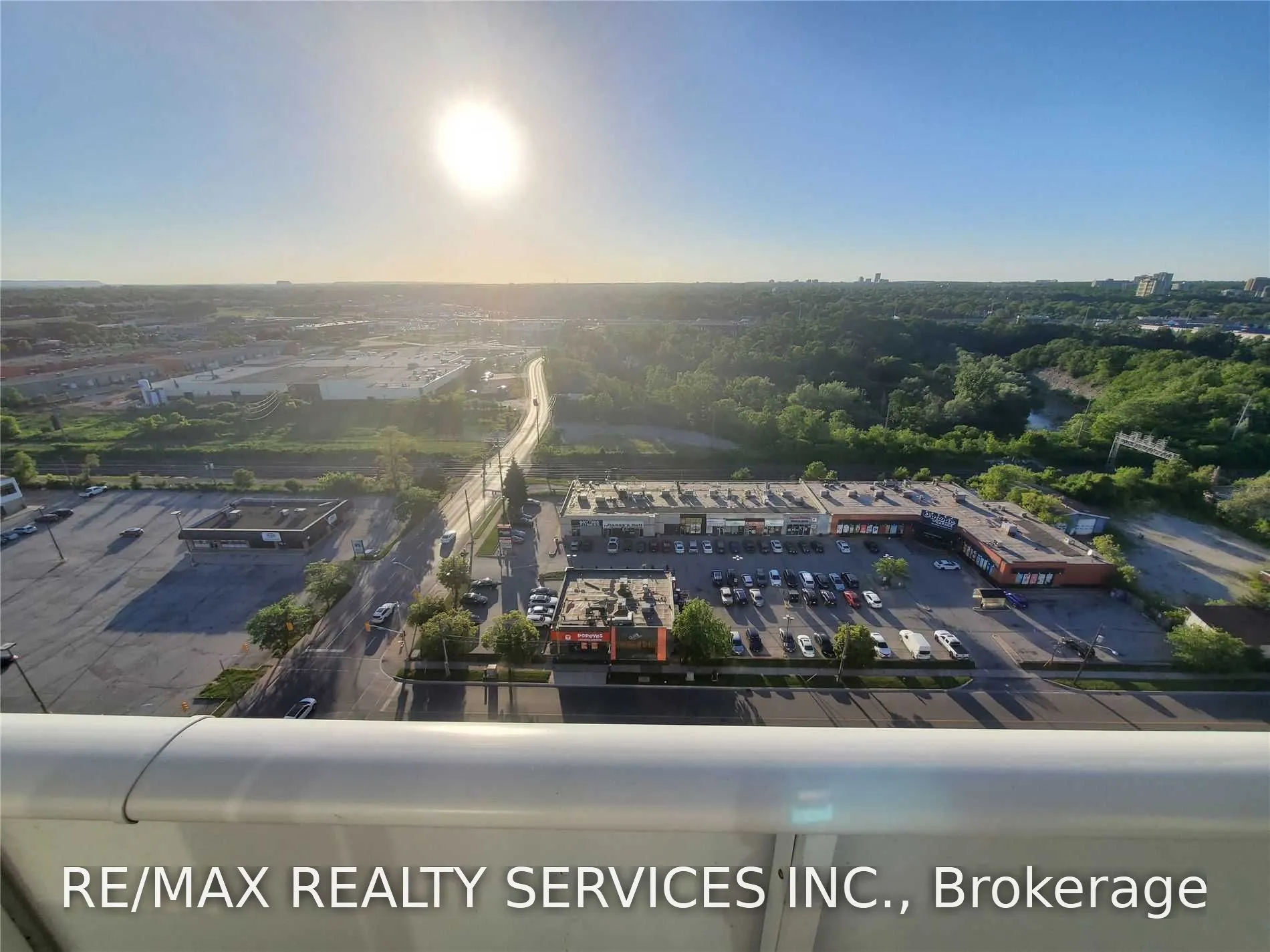 65 Speers Road #1701