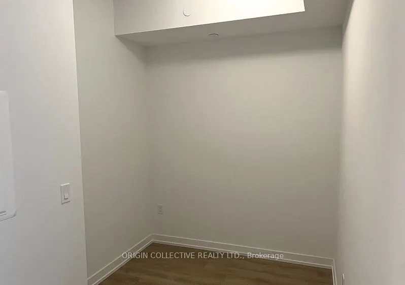 1195 The Queensway St (Unfurnished) #516