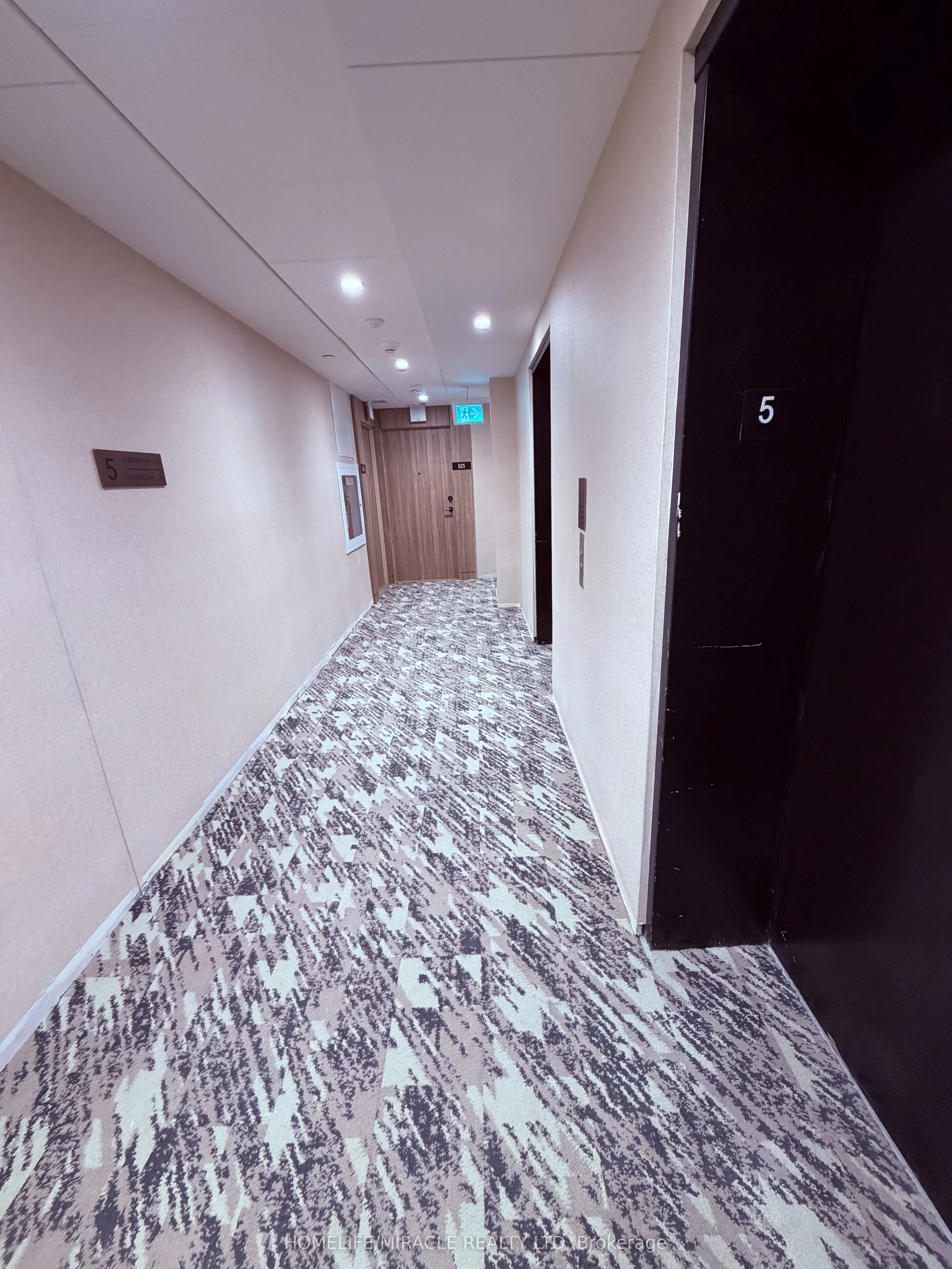 1381 Lakeshore Road E #523