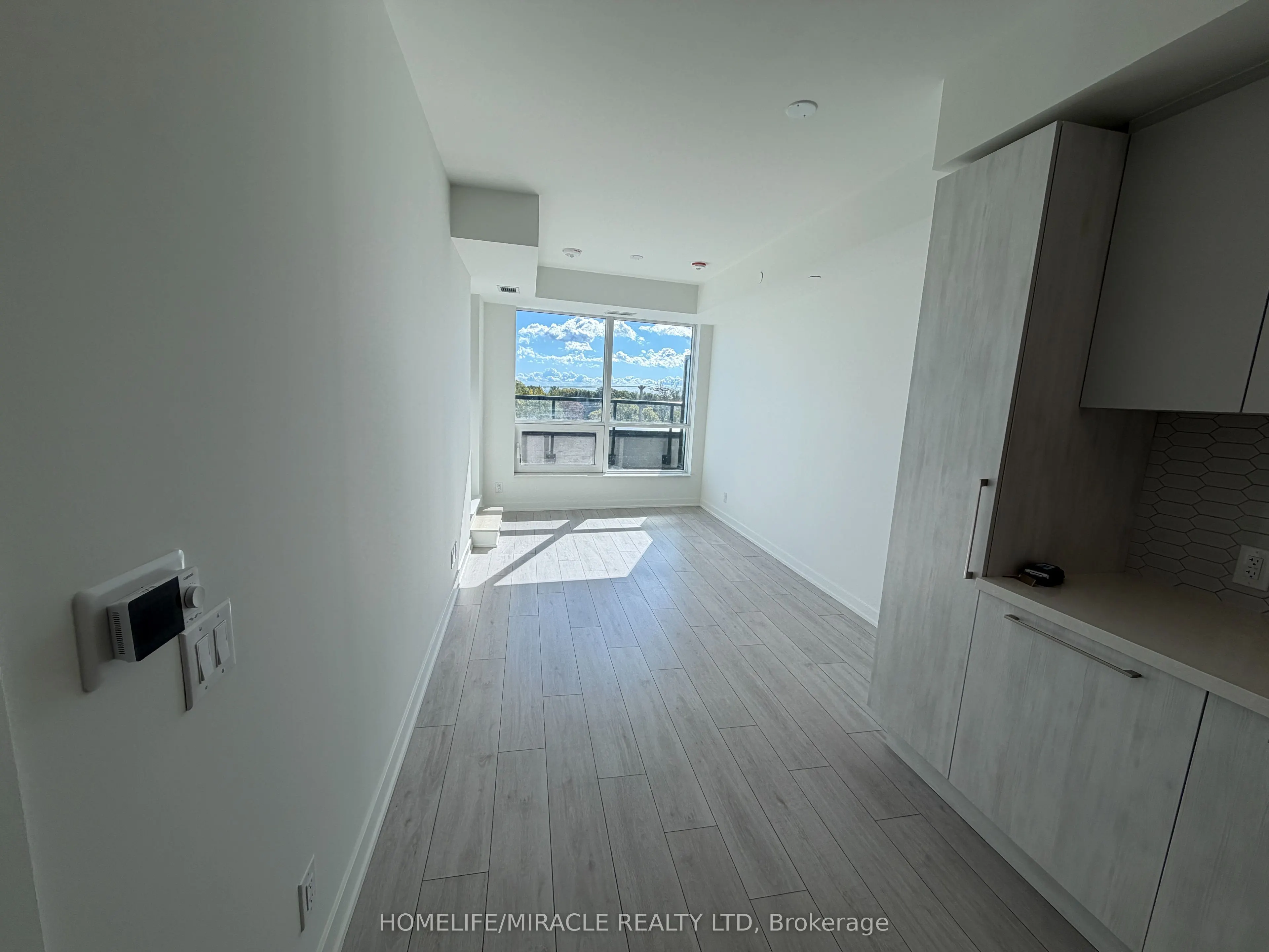 1381 Lakeshore Road E #523