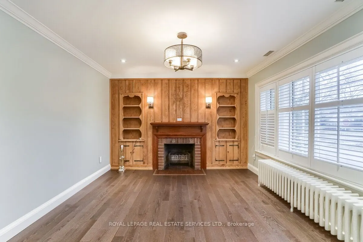 880 Royal York Road