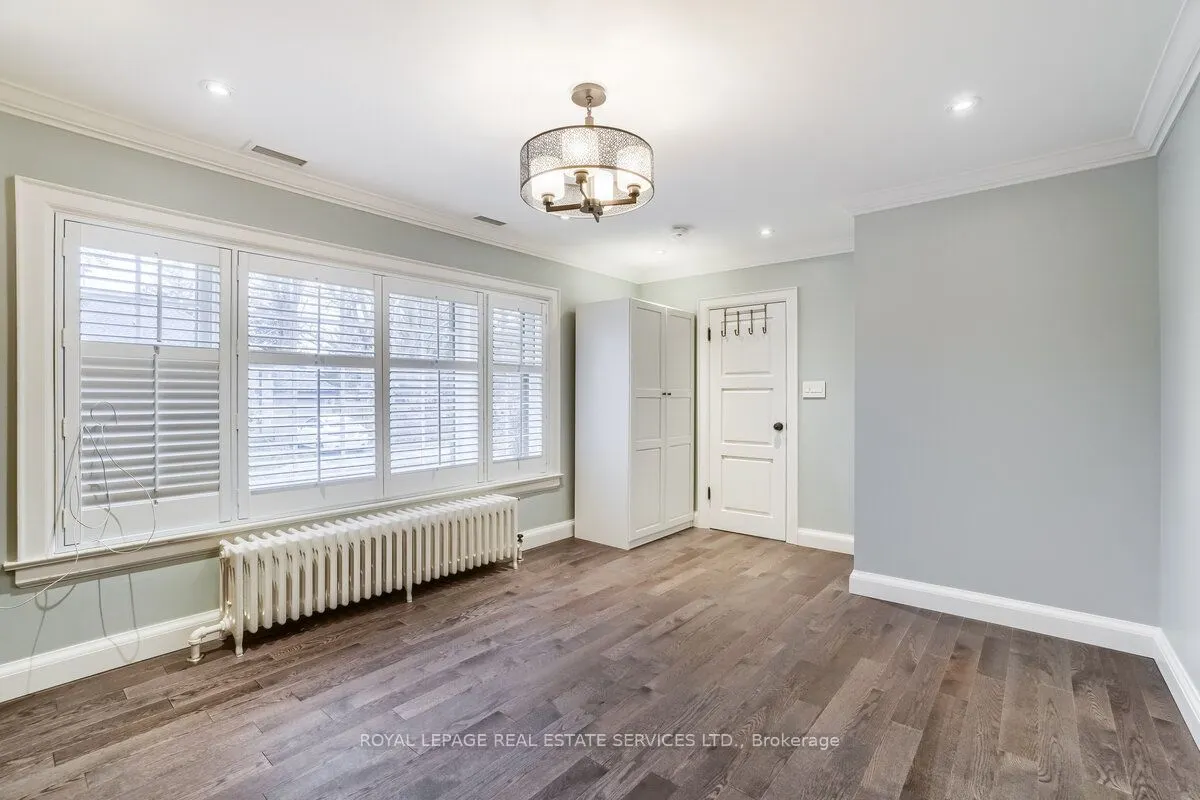 880 Royal York Road