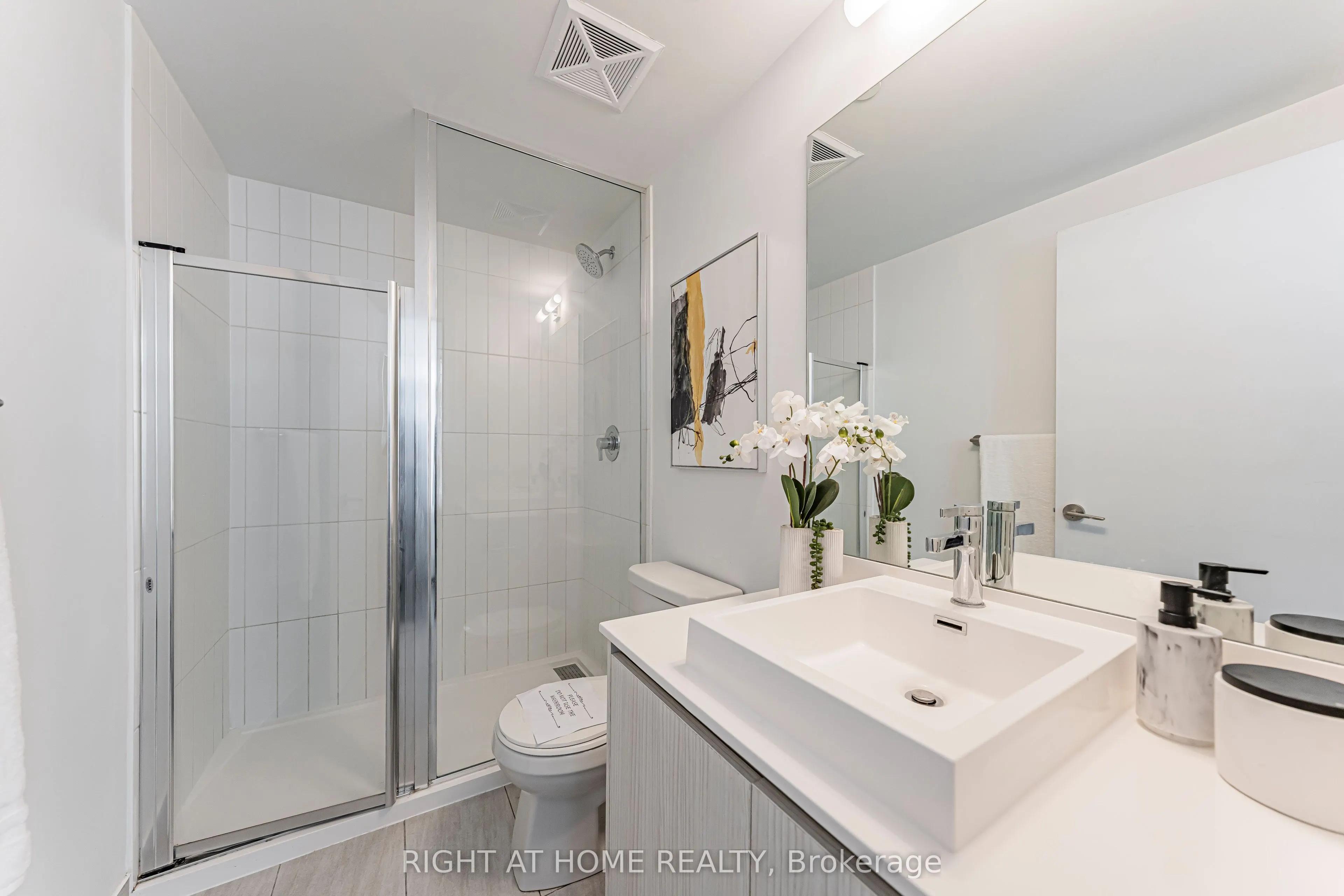 251 Manitoba Street #402