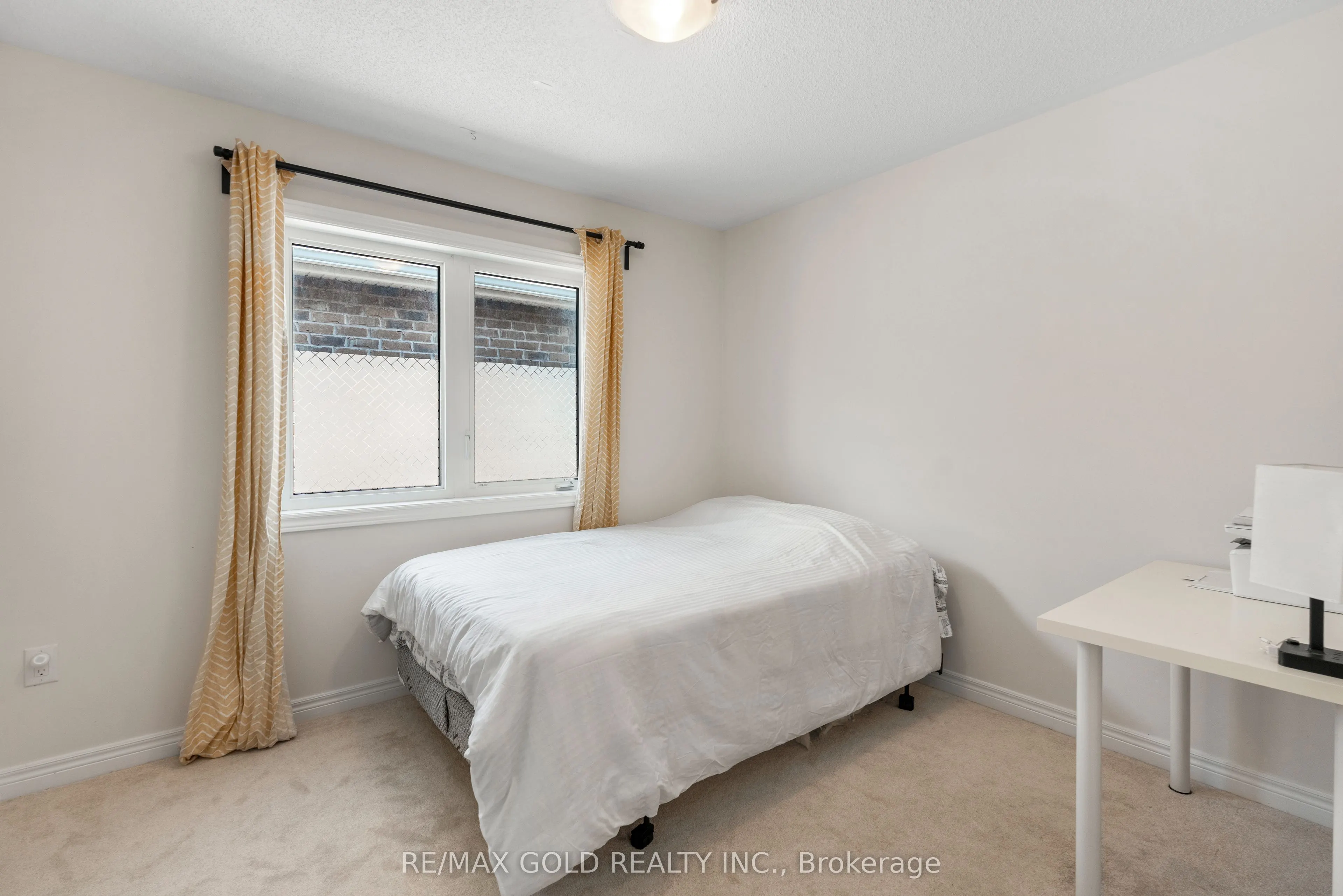 15 Antibes Drive