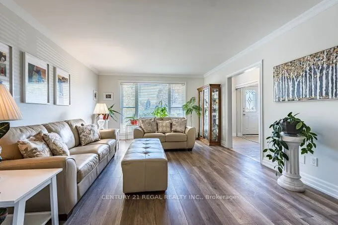 2 Alderbury Crescent