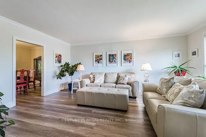 2 Alderbury Crescent