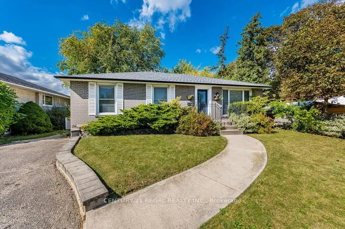 2 Alderbury Crescent