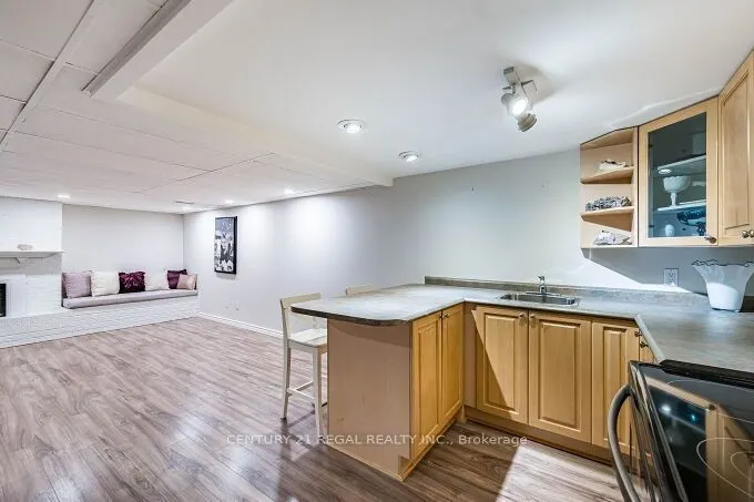 2 Alderbury Crescent