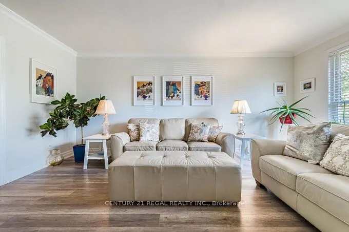 2 Alderbury Crescent