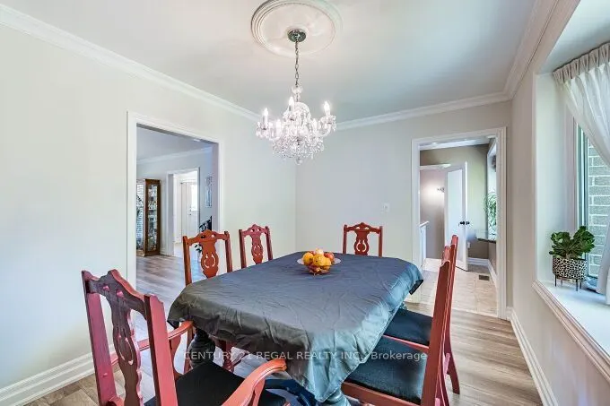2 Alderbury Crescent