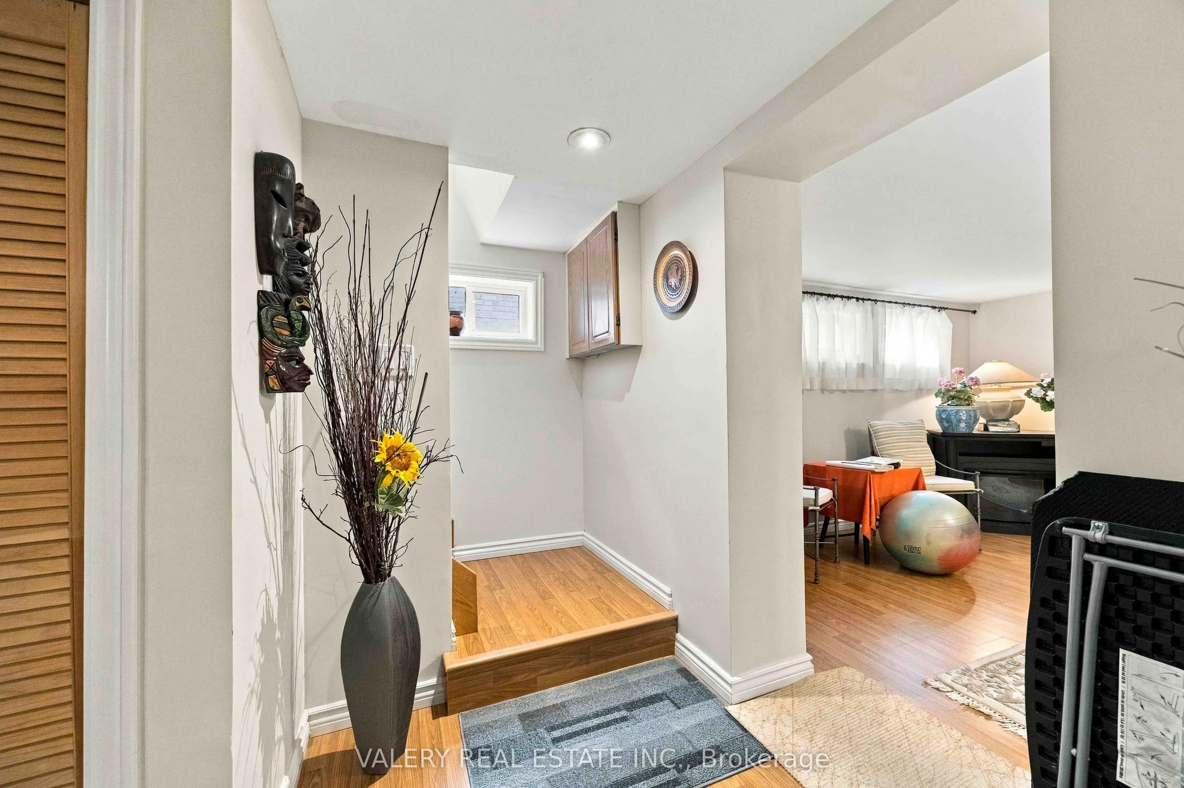 305 Renforth Drive