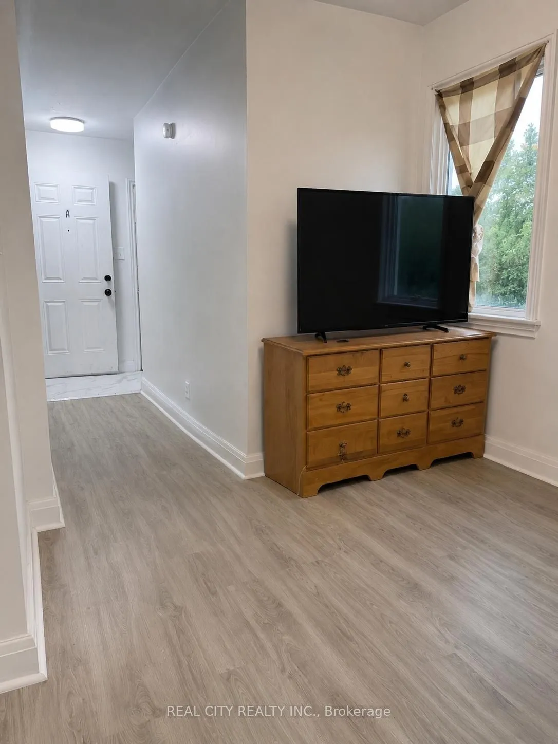 117 North Service Road E #117A